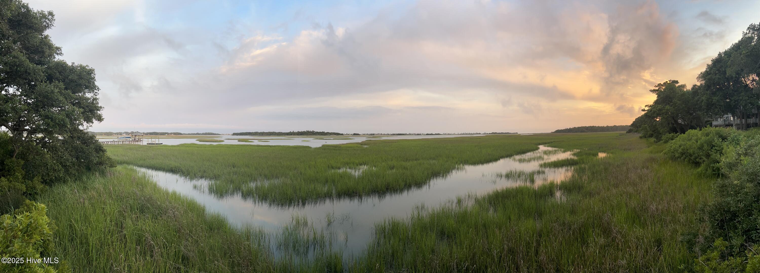 100510807 | Photo 78