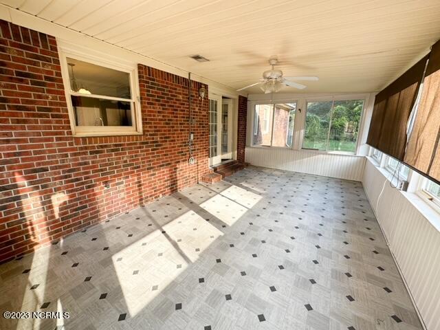 501 Oak Lane,Newport