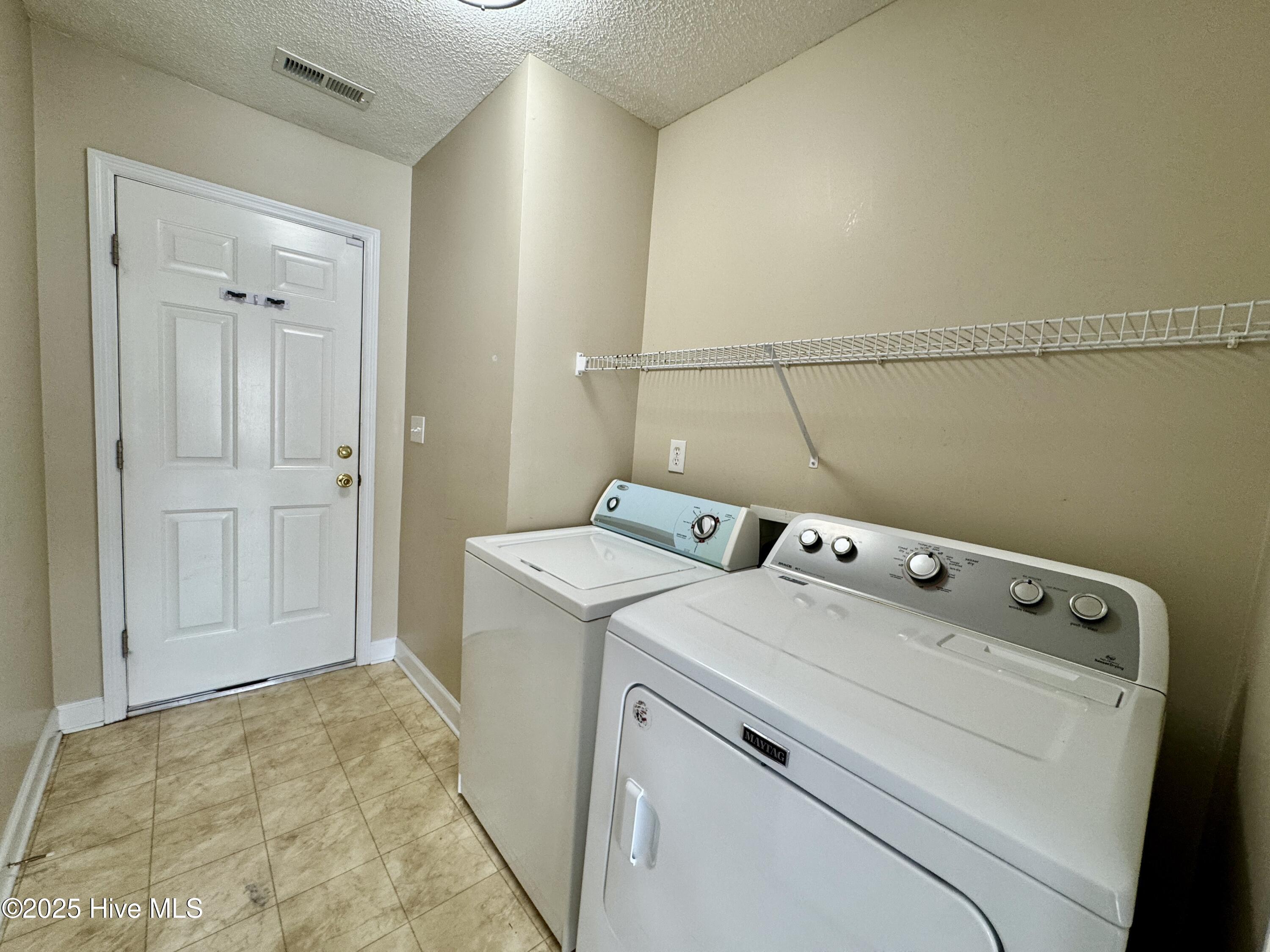 100546415 | Photo 10