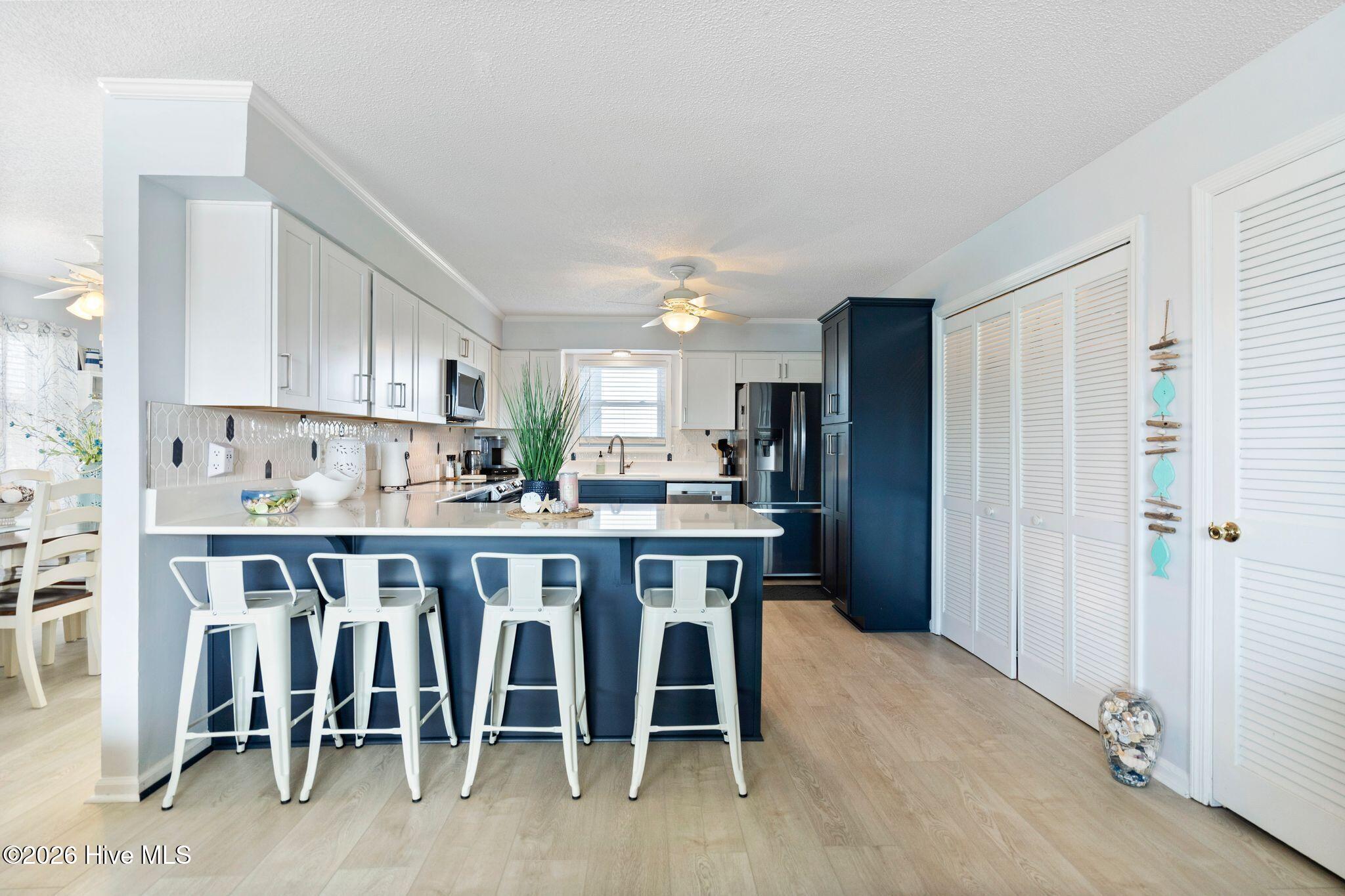 100559902 | Photo 16