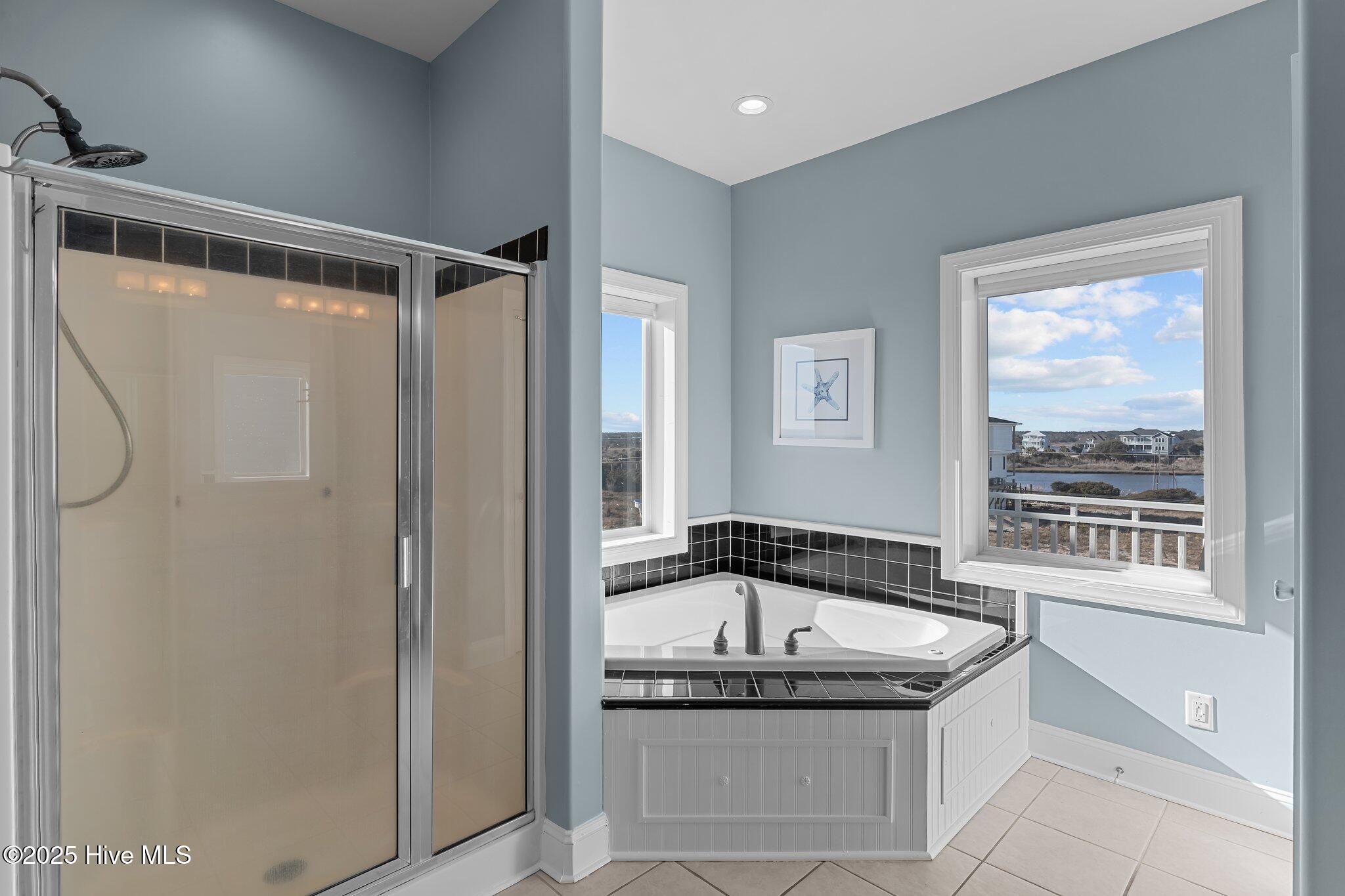 100539376 | Photo 43