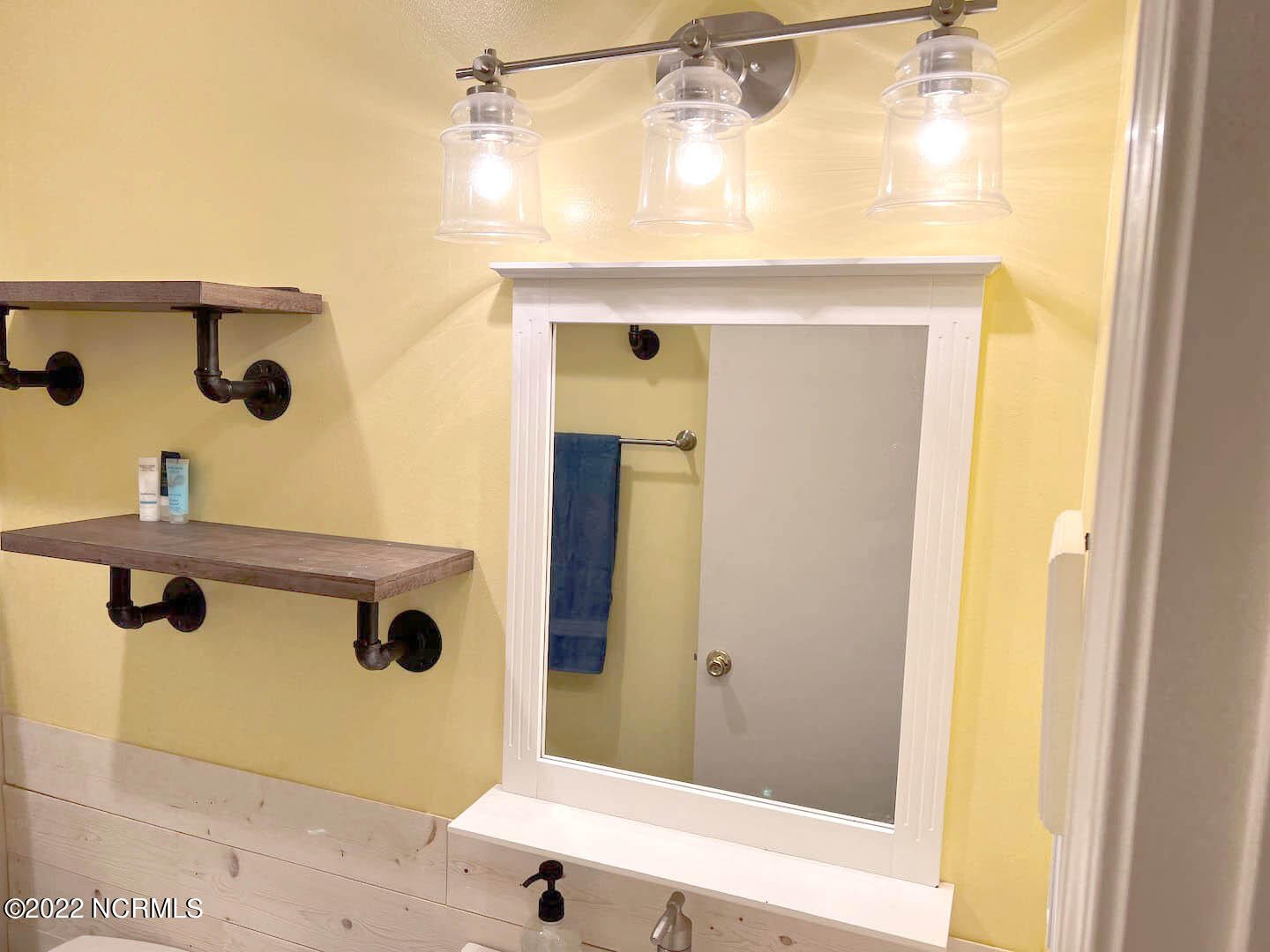 100556015 | Photo 11