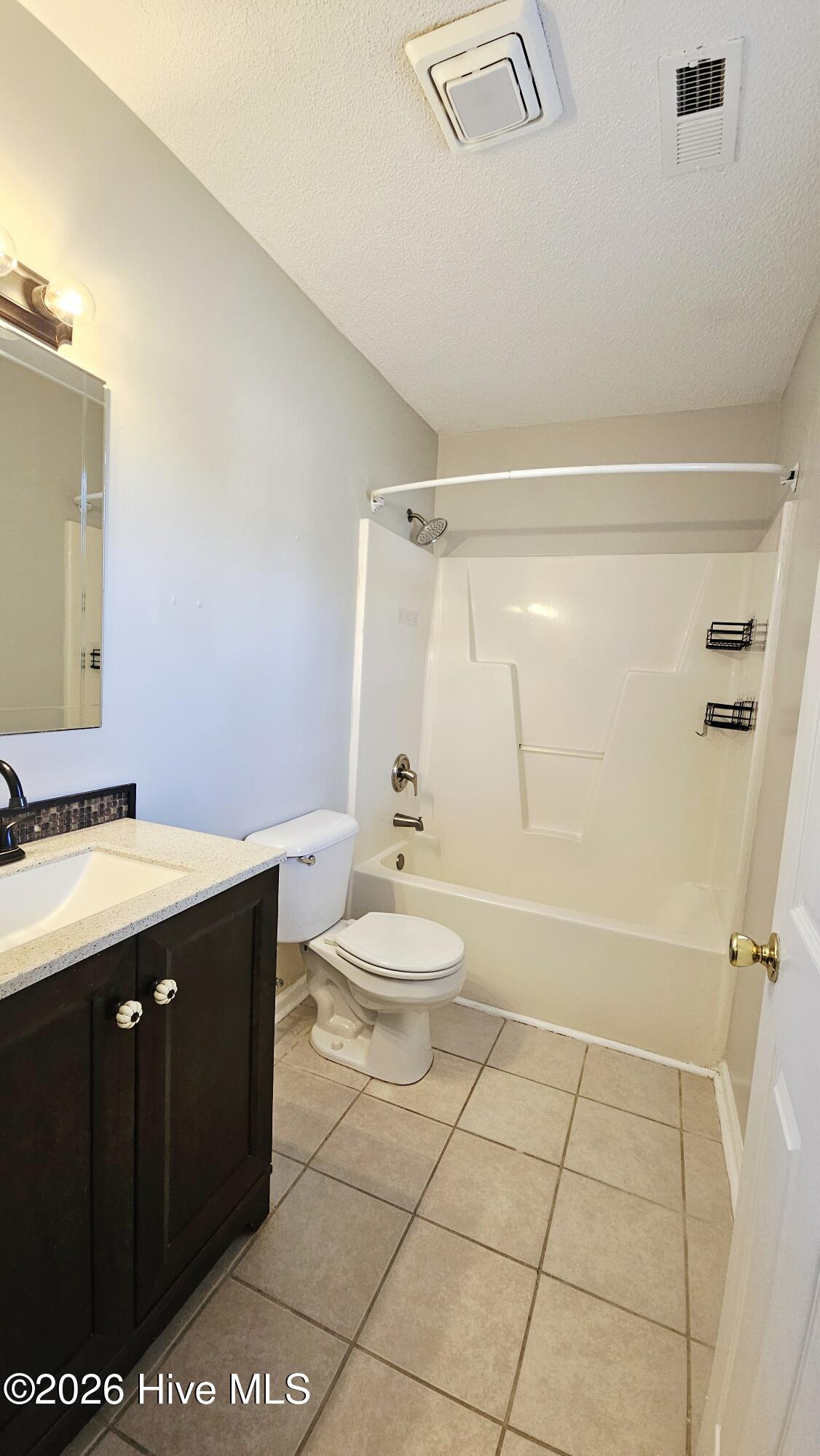 100561443 | Photo 13