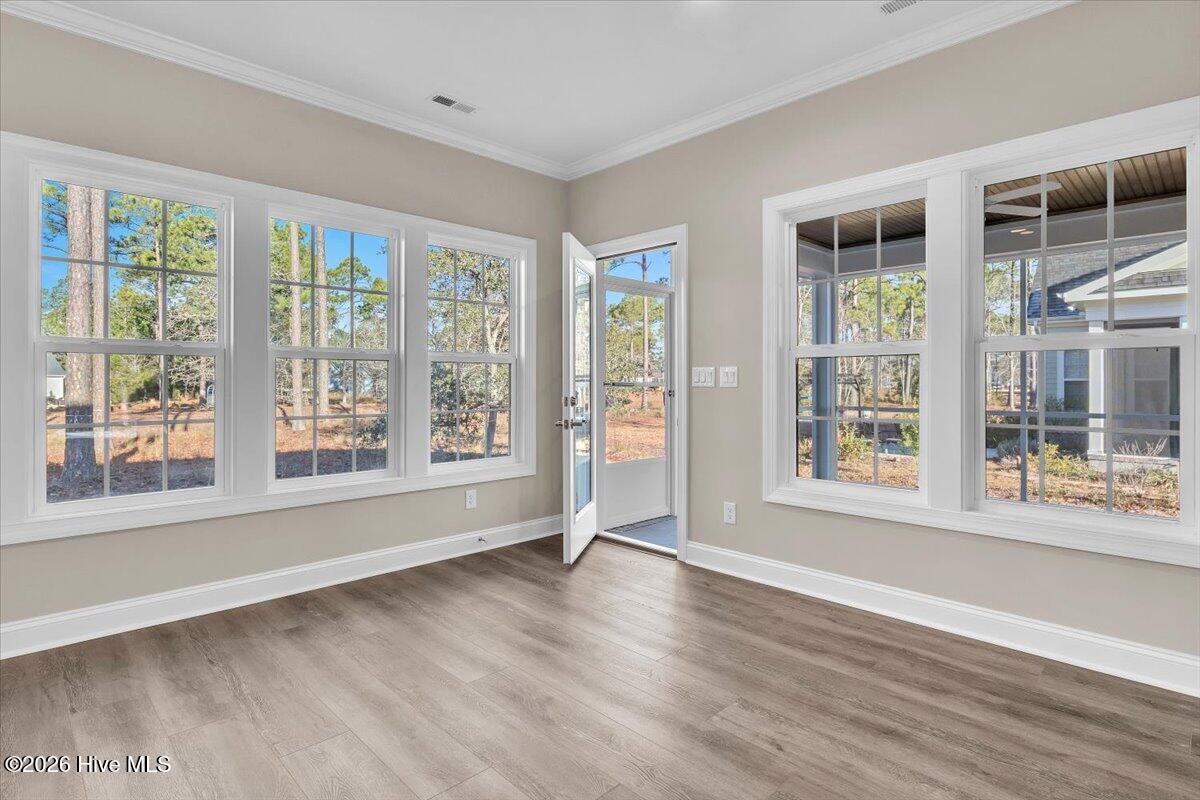 100524155 | Photo 20