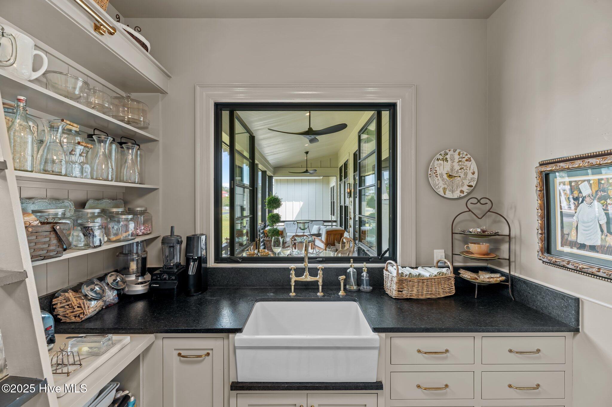 Homes for sale in Oriental, NC | 628 E Harborside Rd, Oriental, NC 28571 | MLS# 100504903