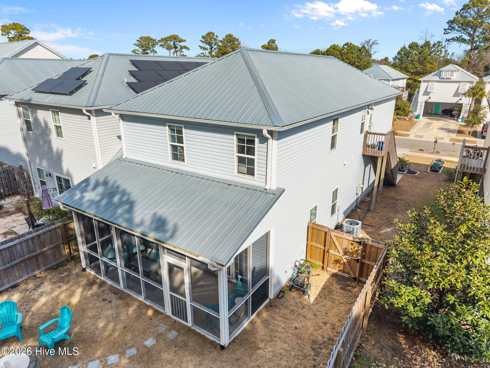 100551648 | Photo 37