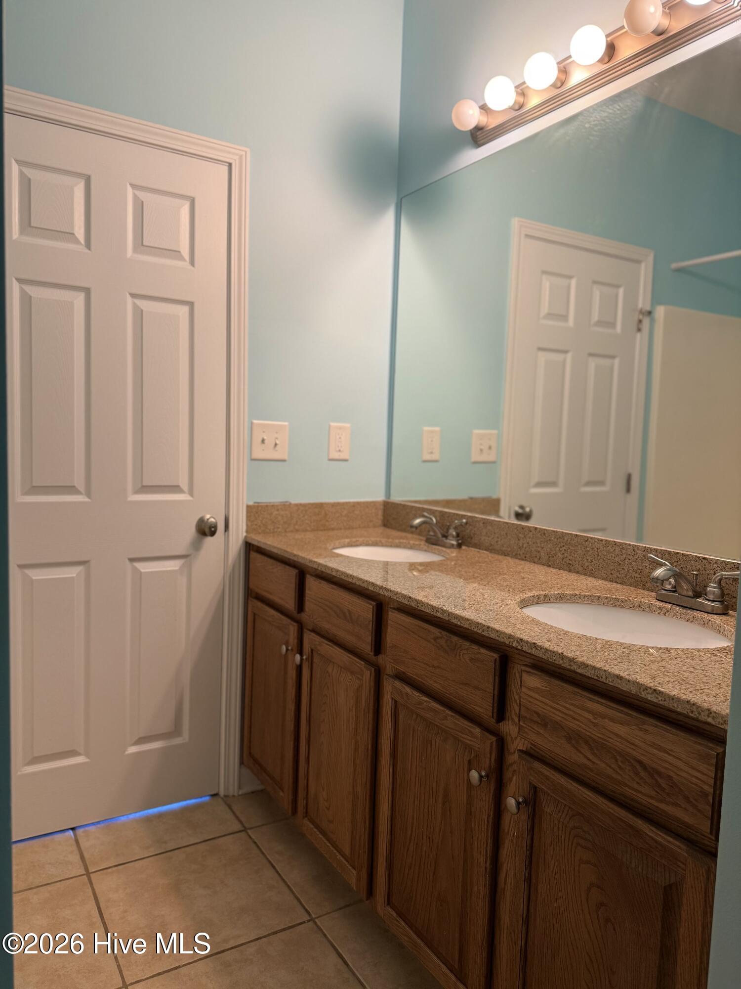 100551081 | Photo 17