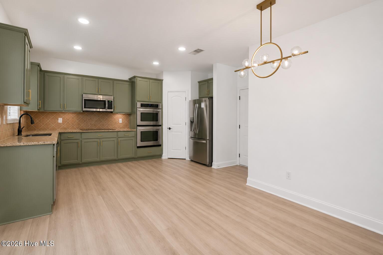 Kitchen & Breakfast Nook