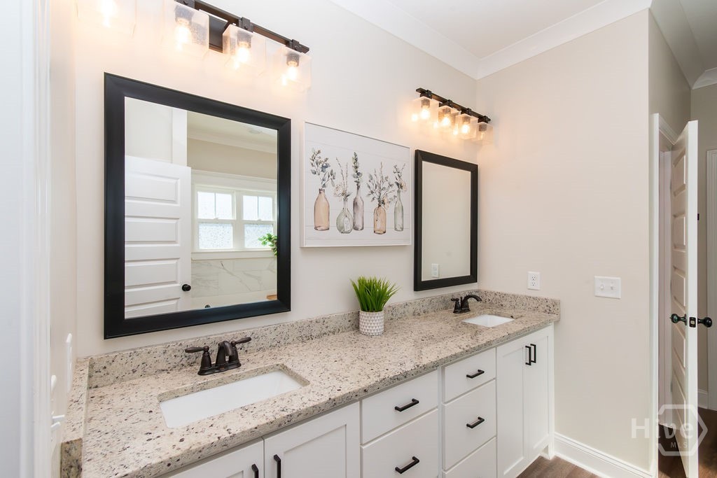 Master Bath- Double Granite Vanities