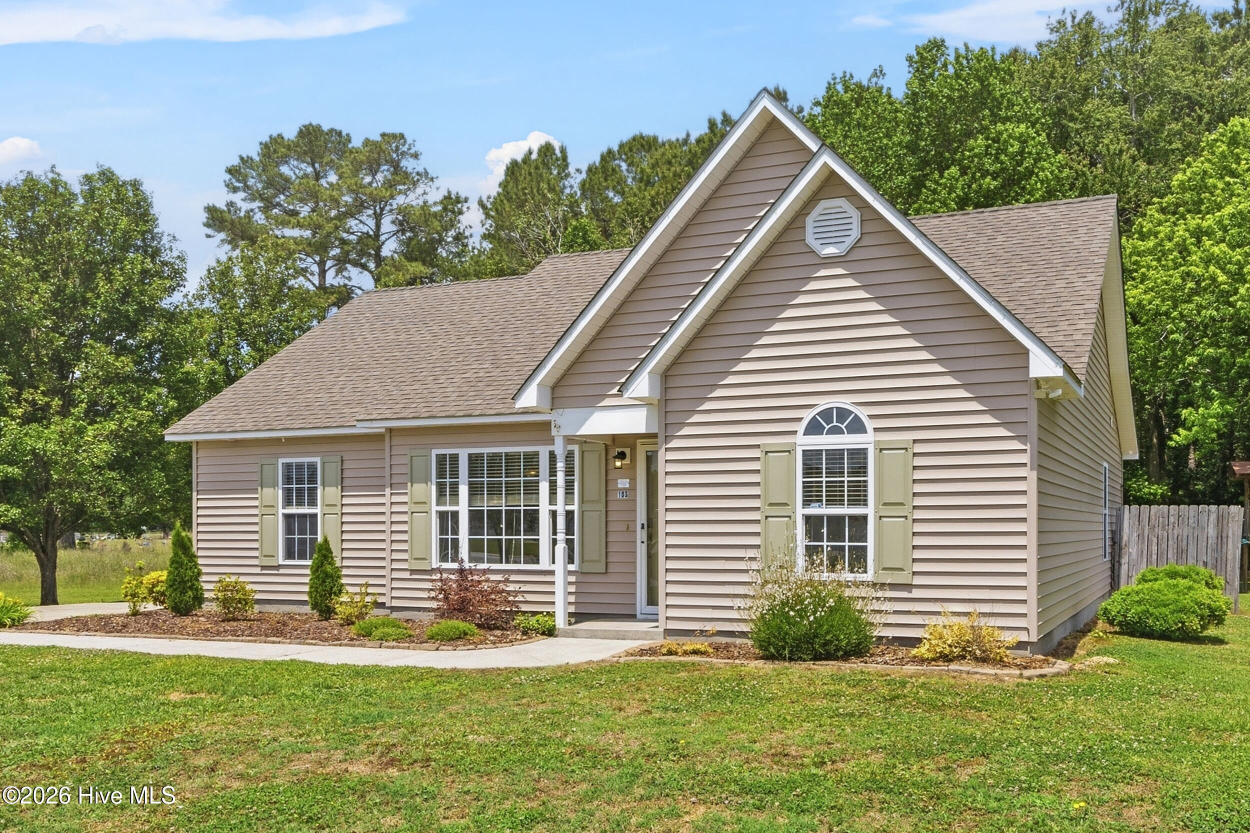105 Henry Giddeons Drive, Teachey, NC 28464 – photo 2: 2_front exterior