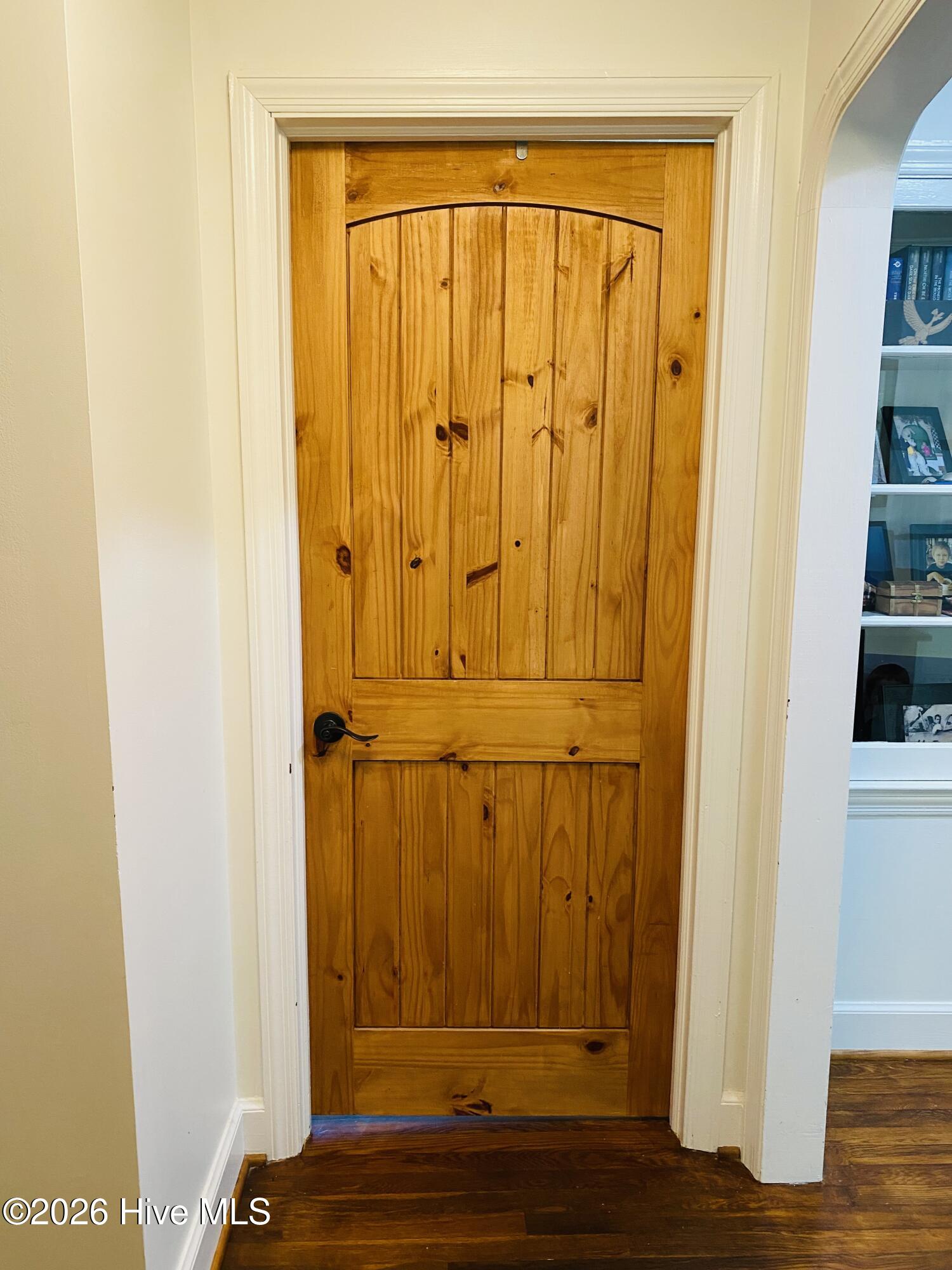 100569666 | Photo 42