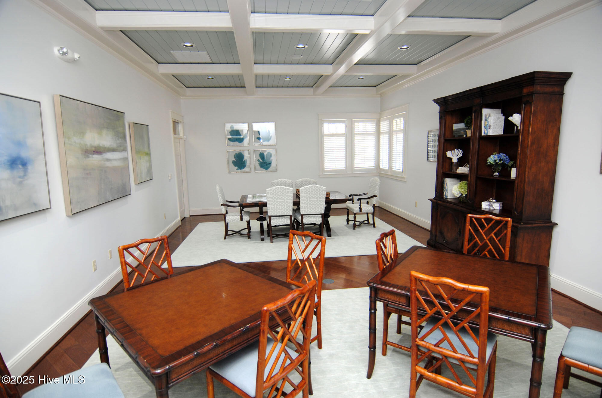 100536723 | Photo 52