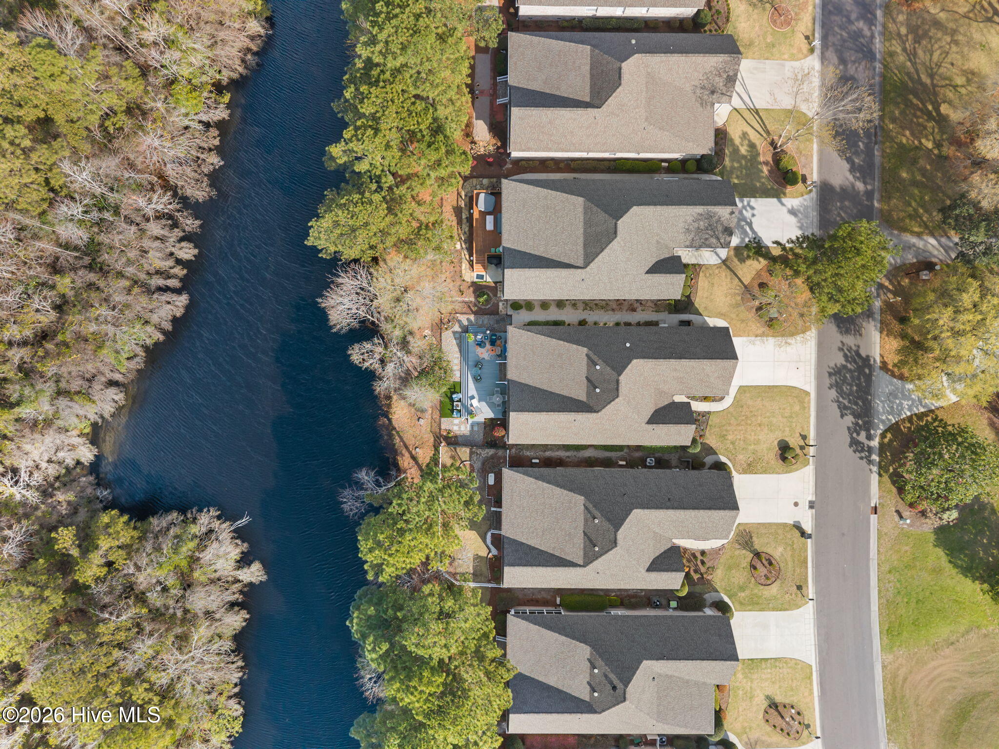 100562248 | Photo 53