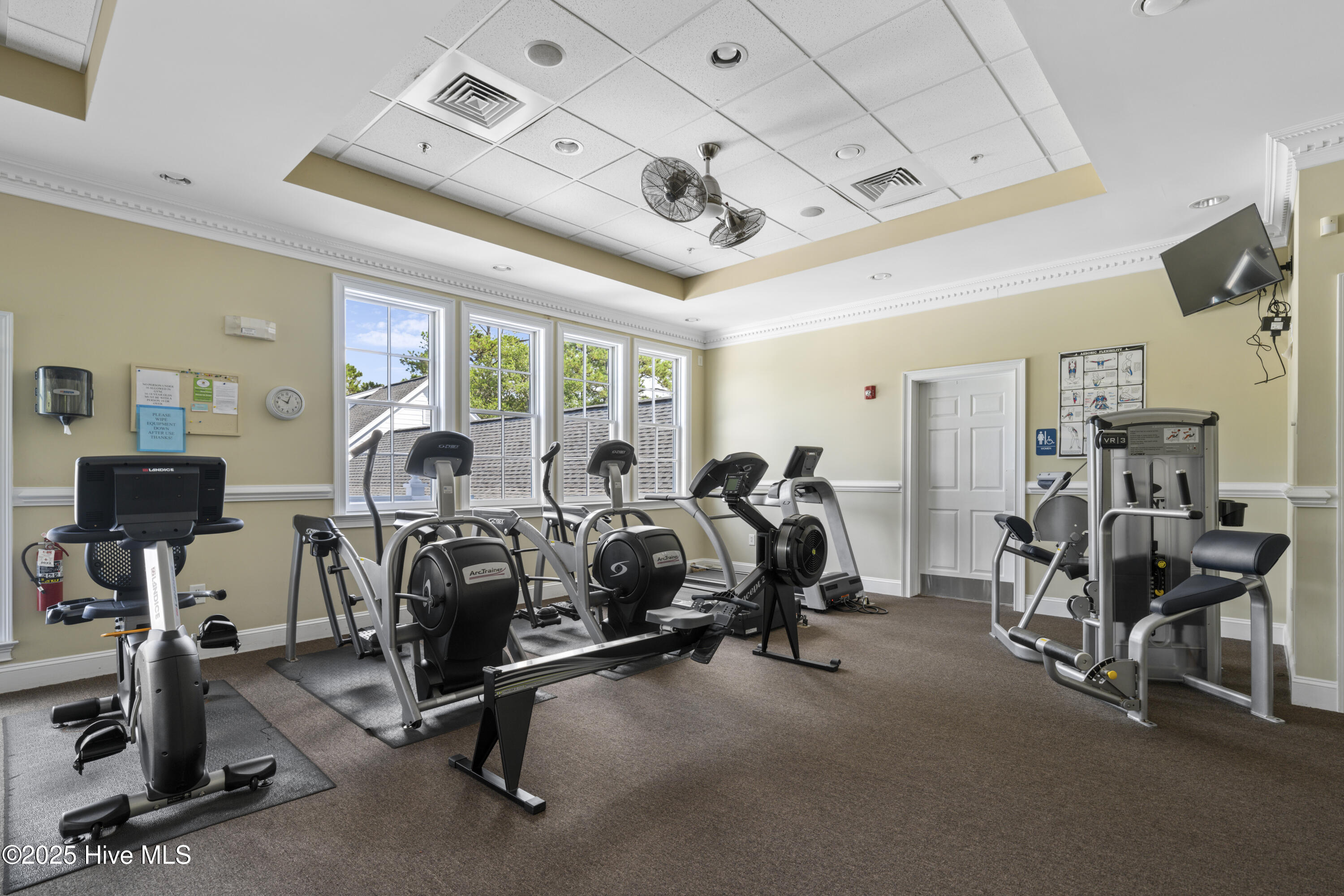 100493964 | Photo 35