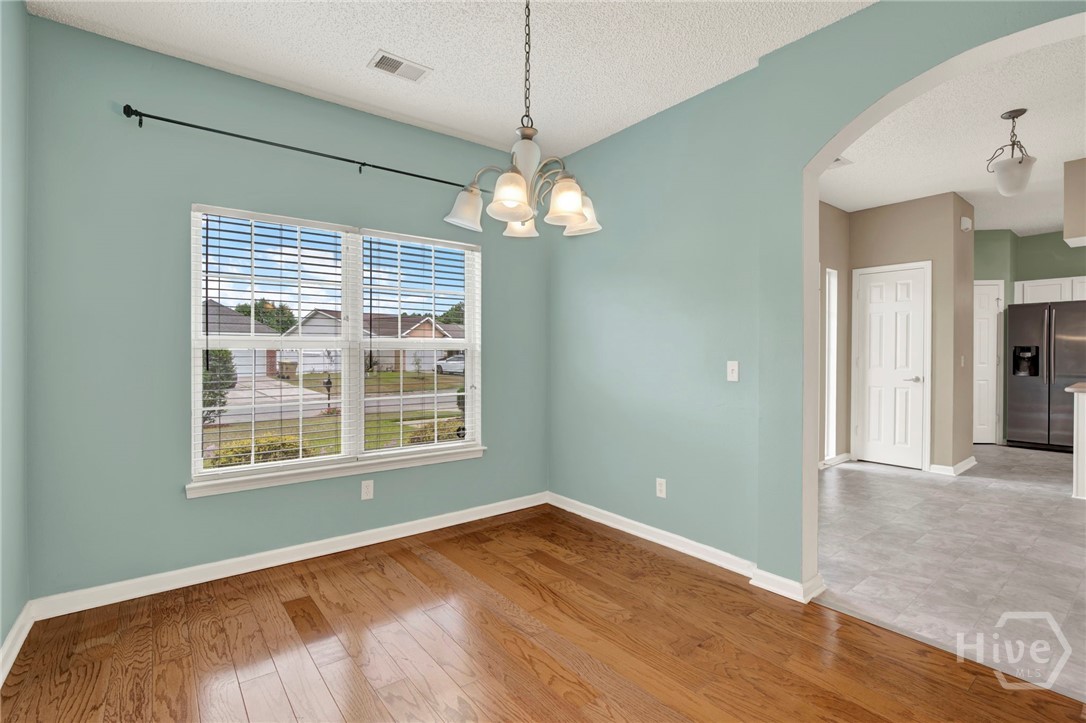 504 Amsonia Circle