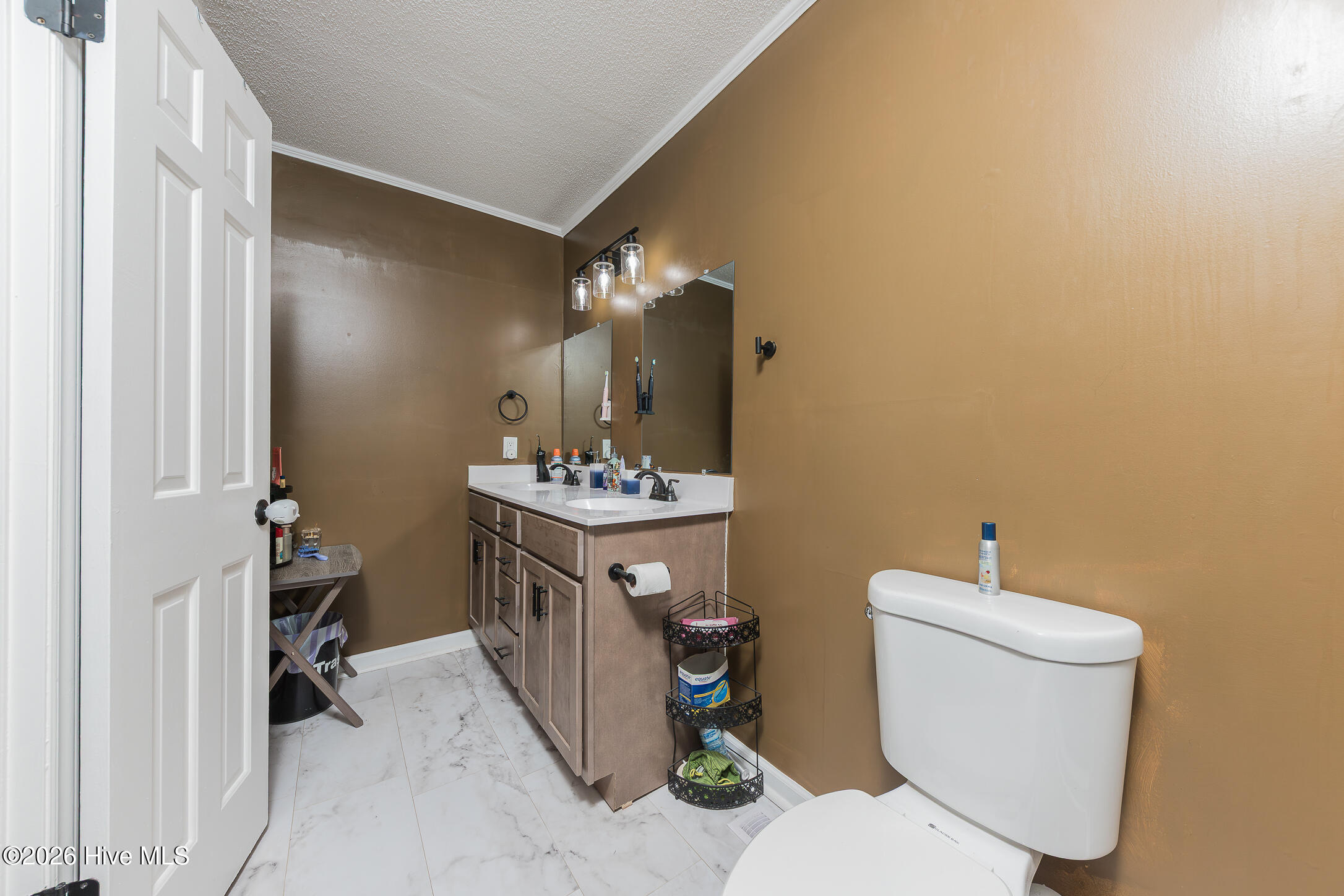 100558087 | Photo 29