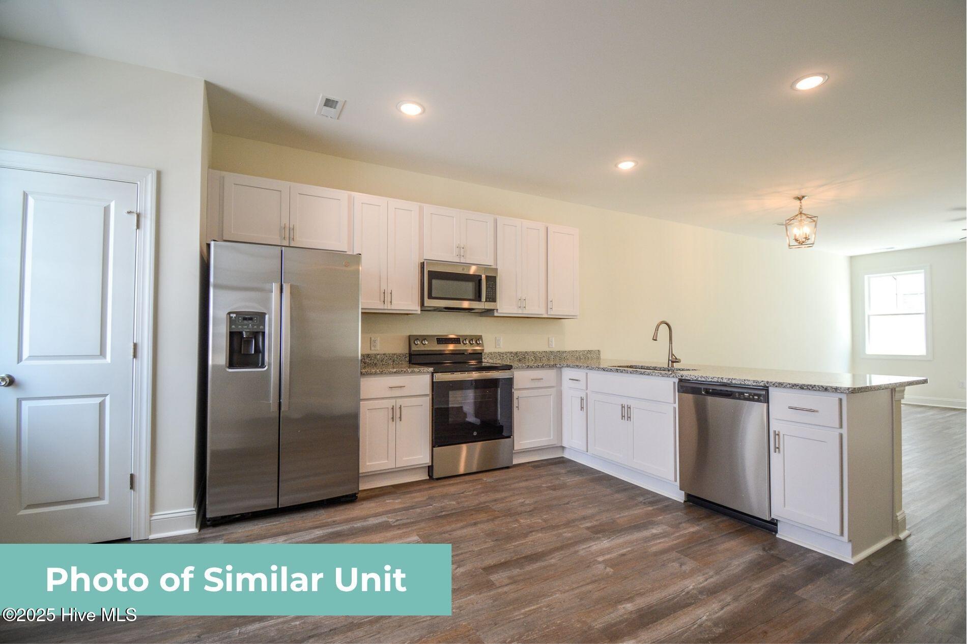 232 Sandy Cove Lane, Sneads Ferry, NC 28460 – photo 7: Kitchen