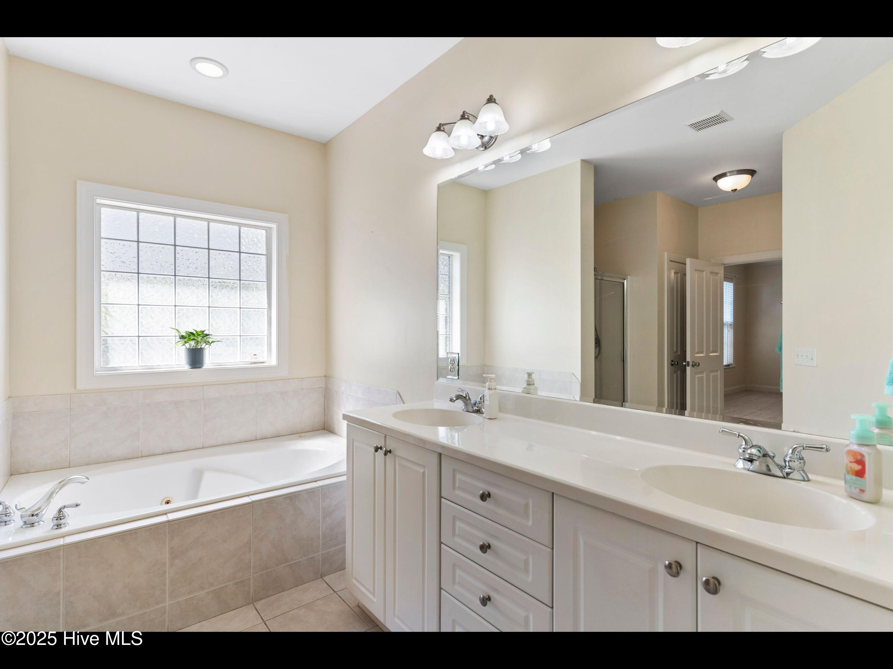 100509551 | Photo 21