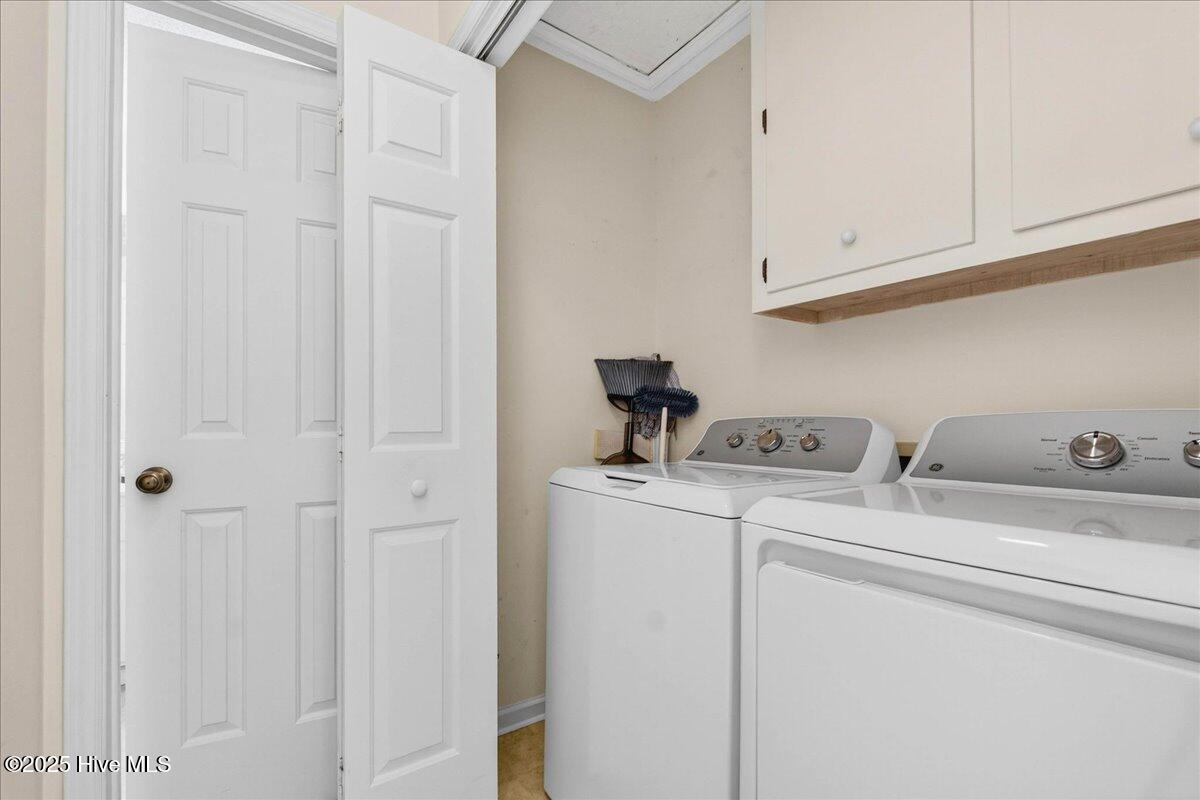 100532820 | Photo 34