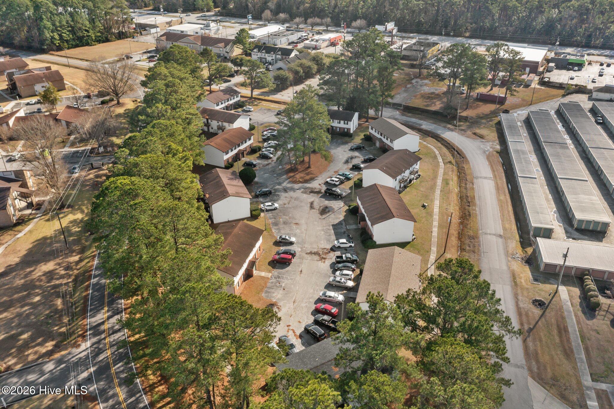 100560116 | Photo 15