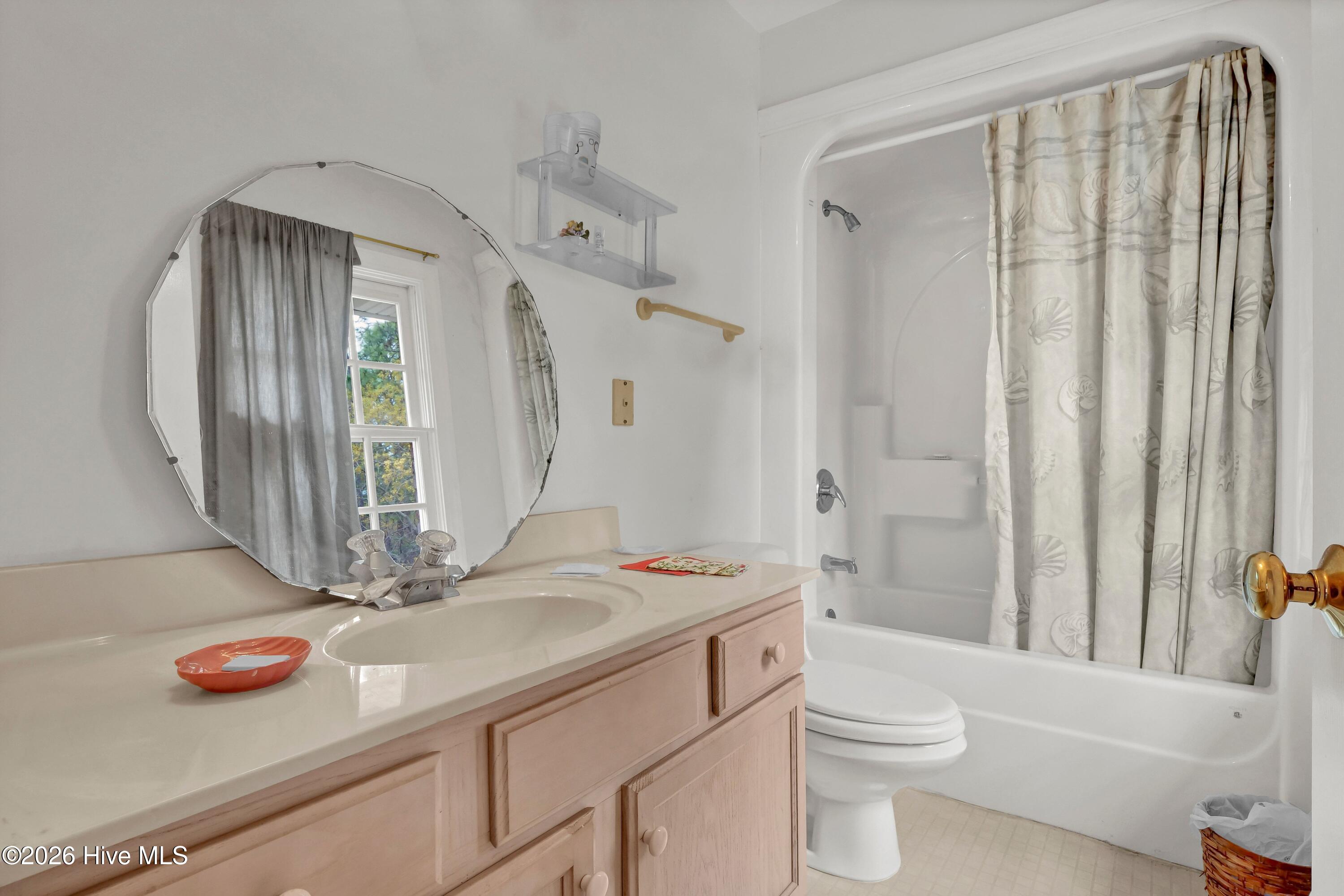 100564382 | Photo 21