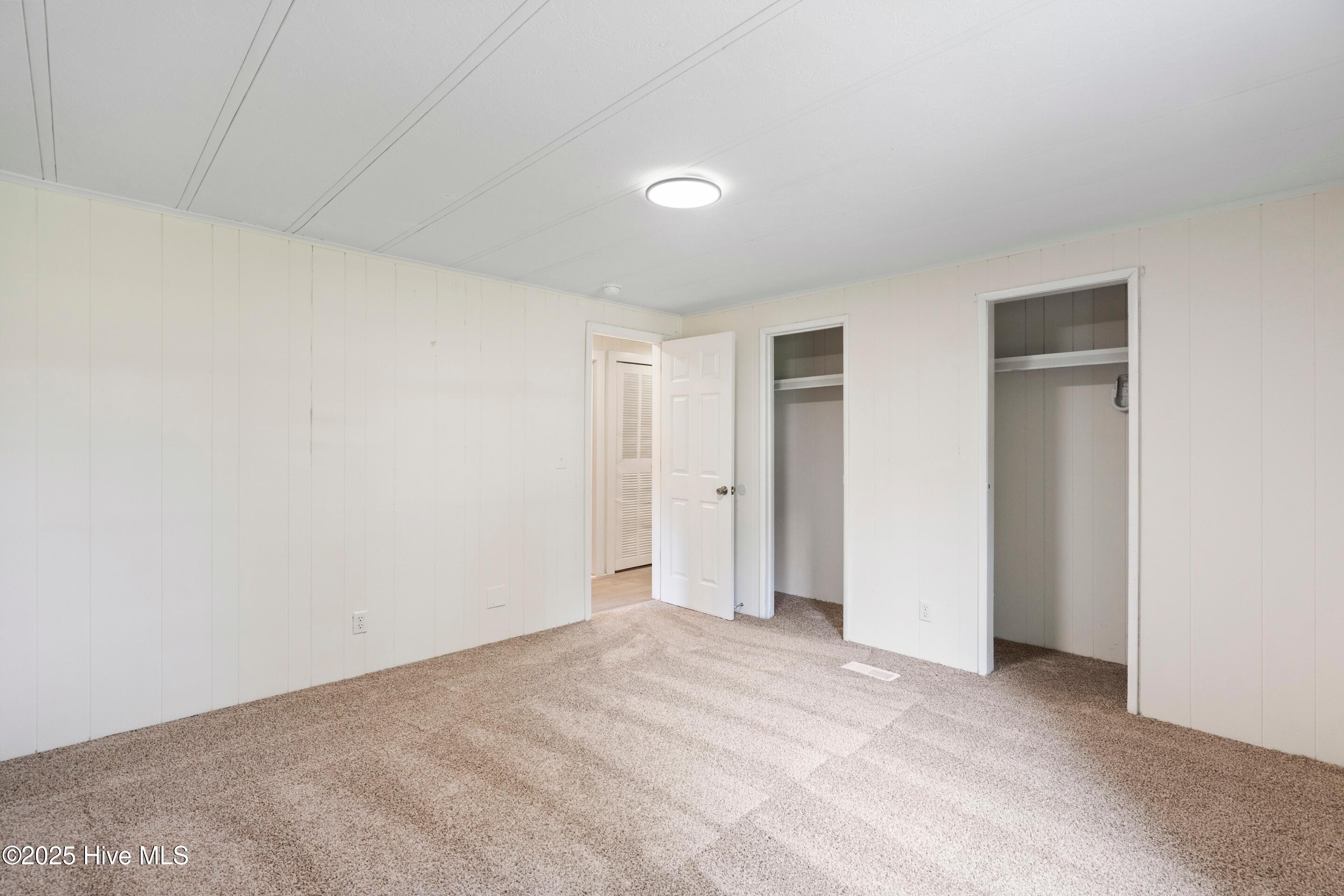 100514481 | Photo 14