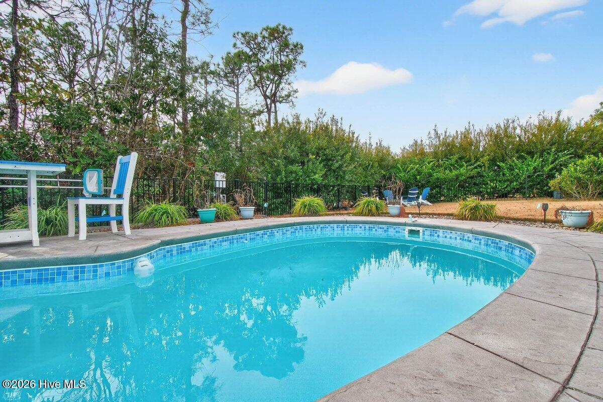 100546549 | Photo 41