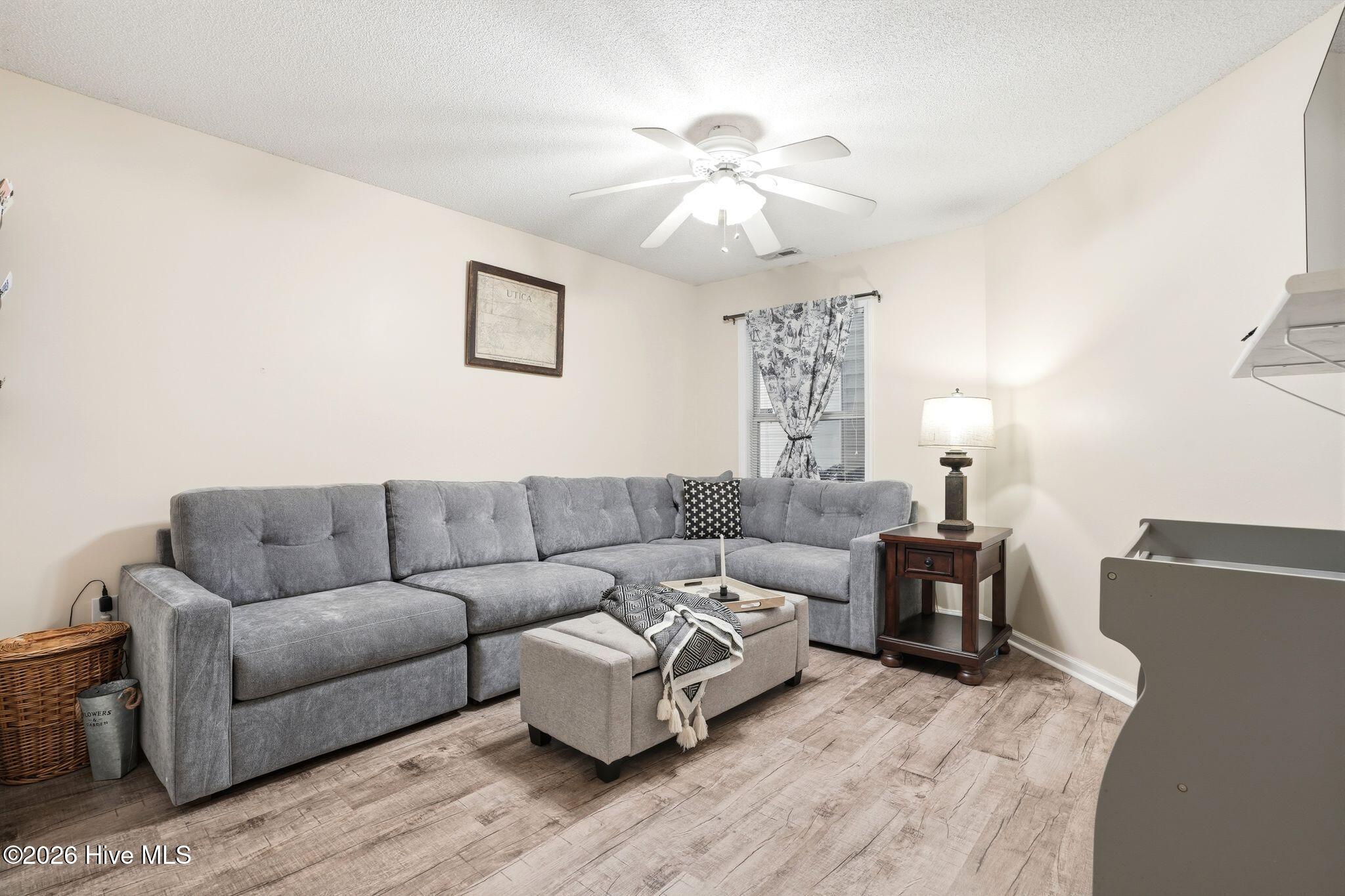 100566564 | Photo 22