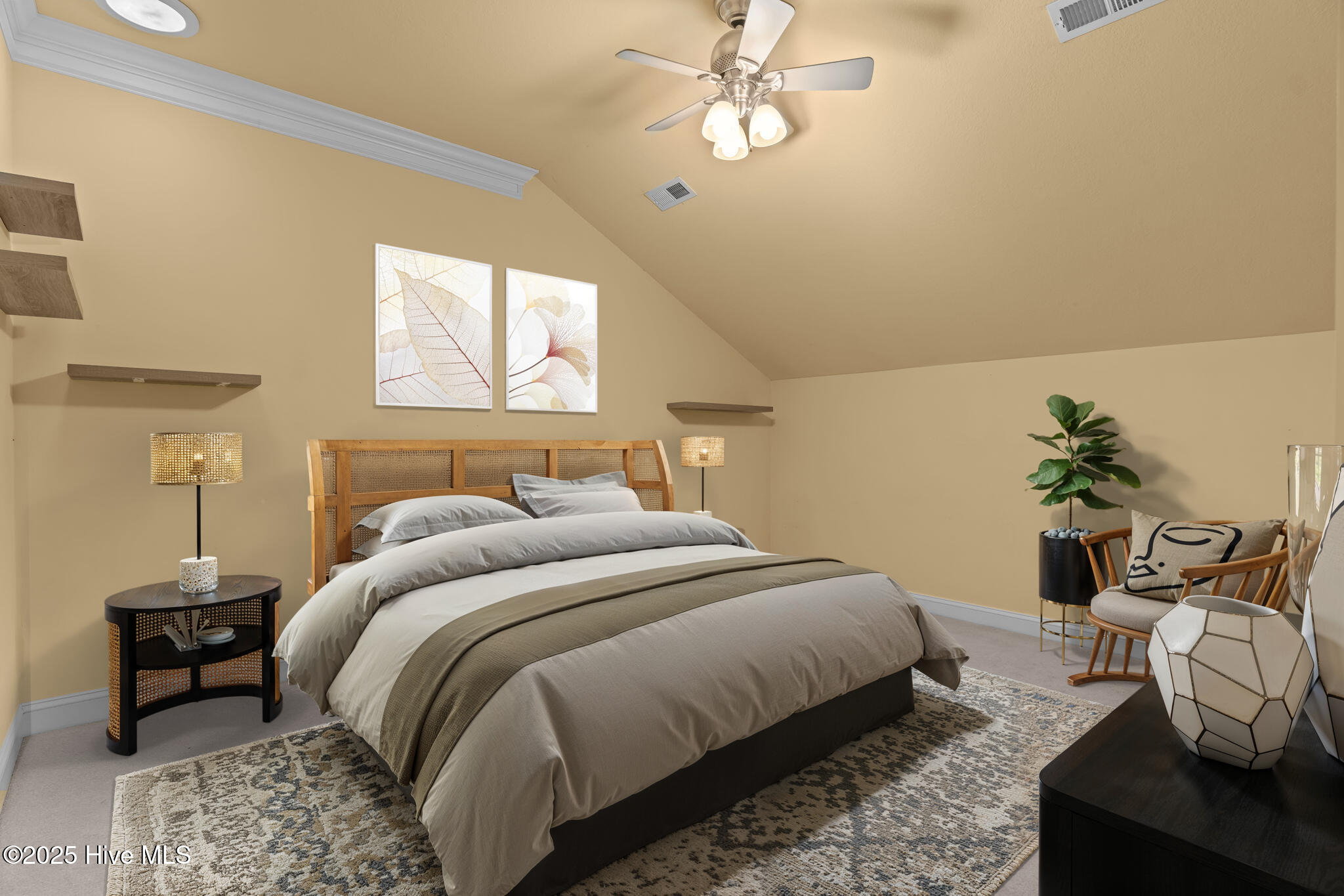 100540353 | Photo 40