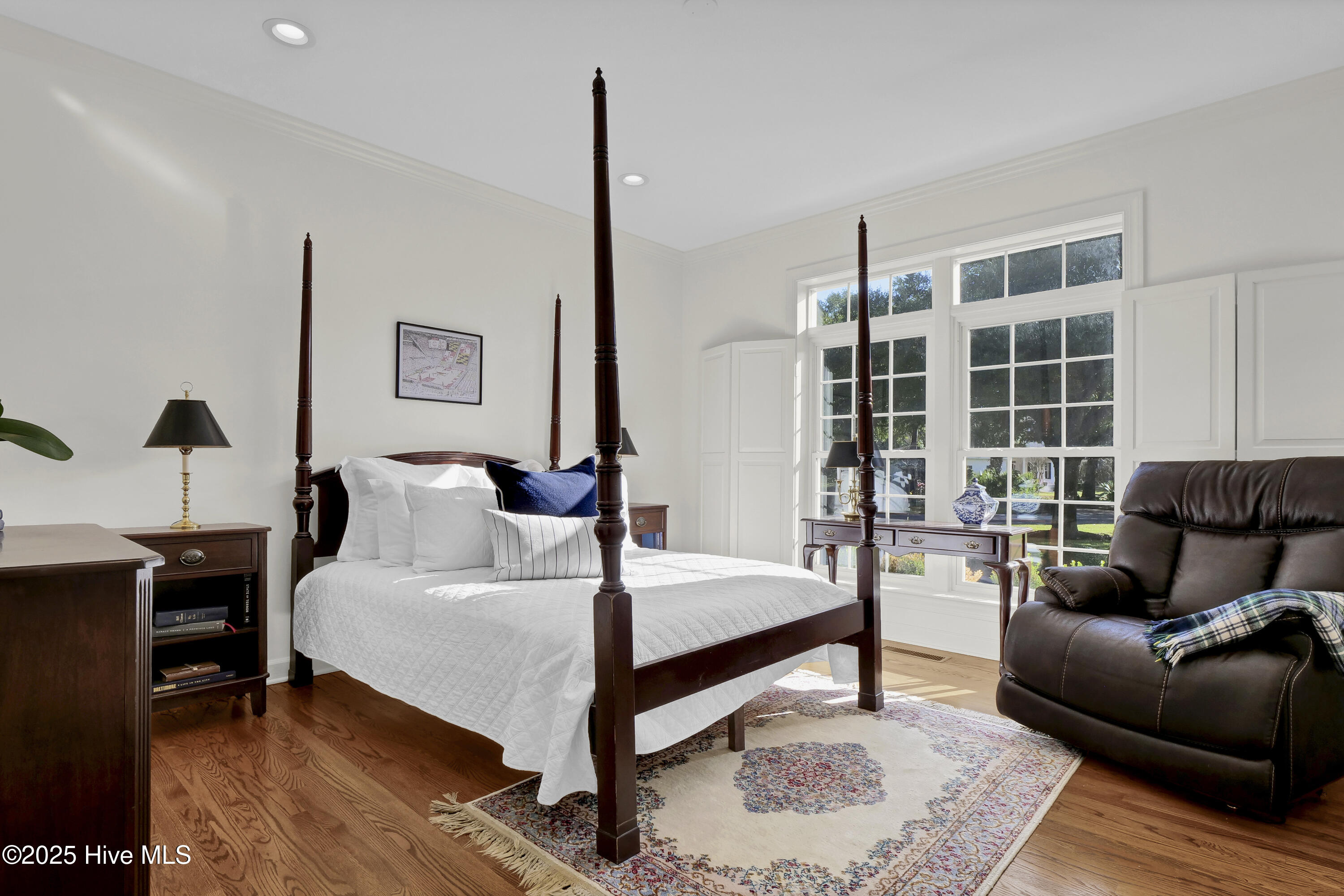 100541341 | Photo 32