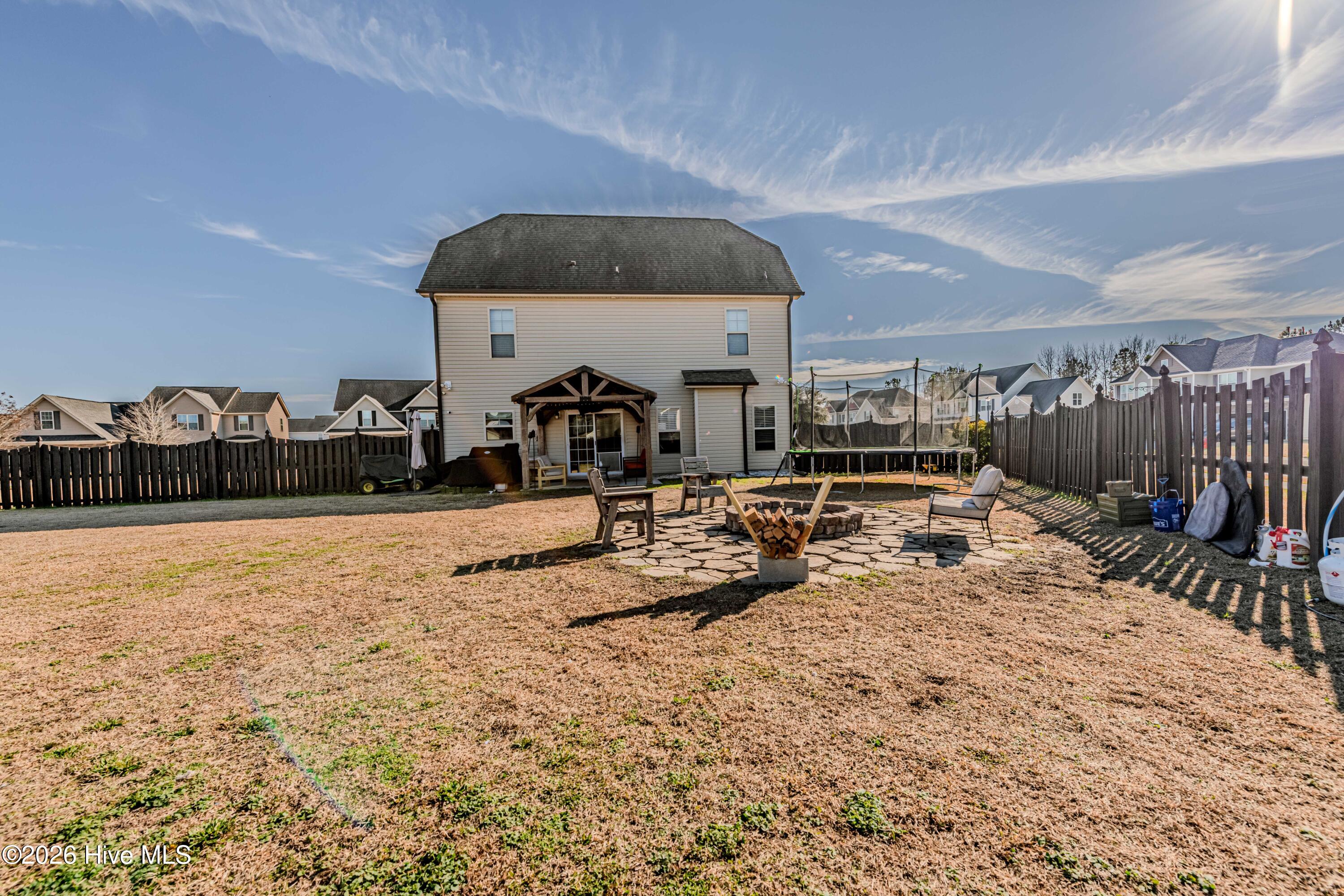 100555095 | Photo 60