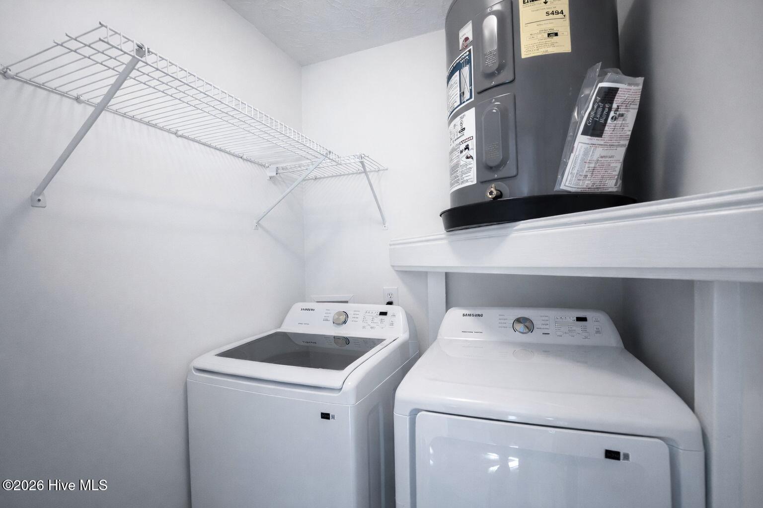 100556215 | Photo 21