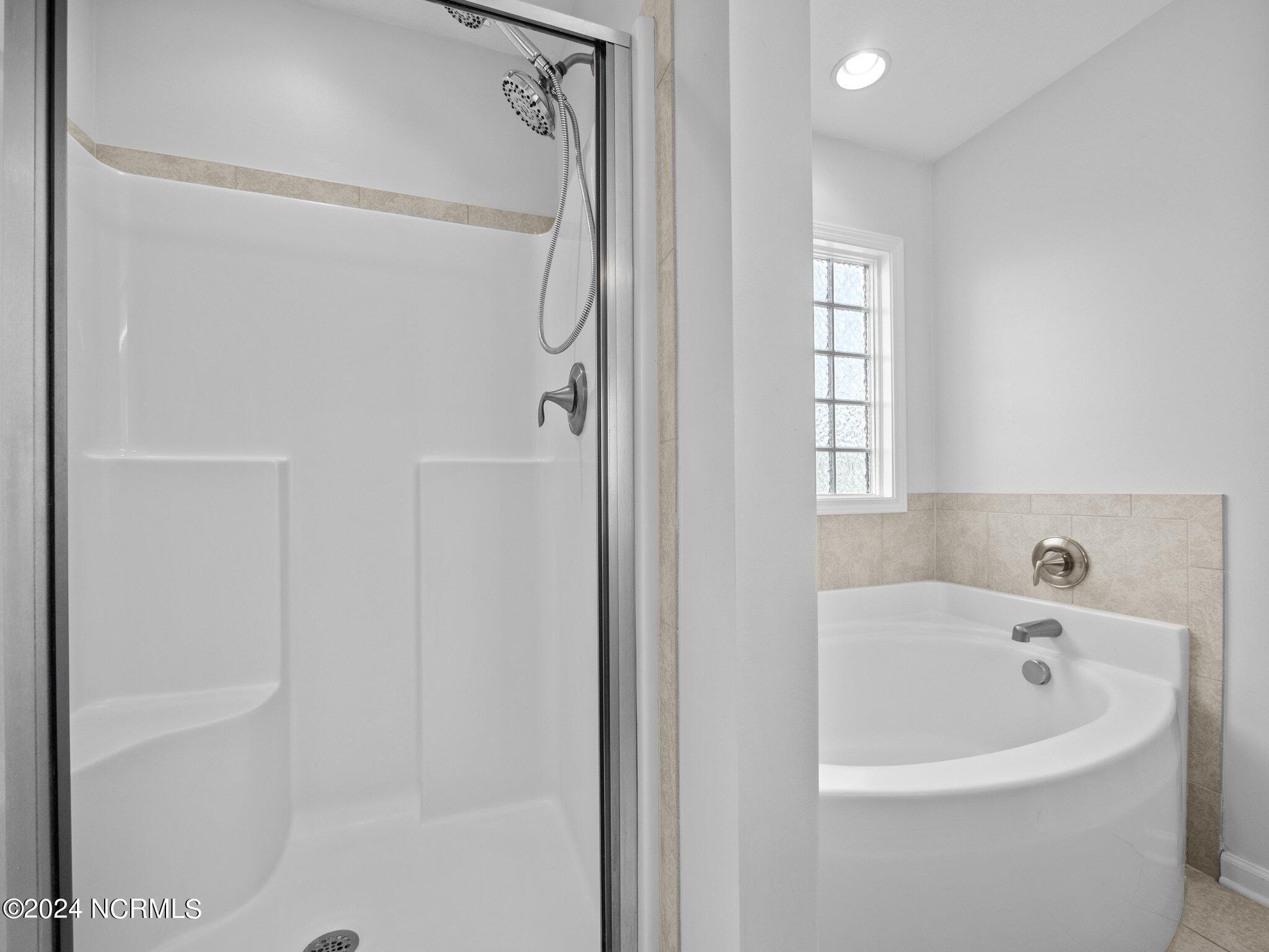 100551831 | Photo 15