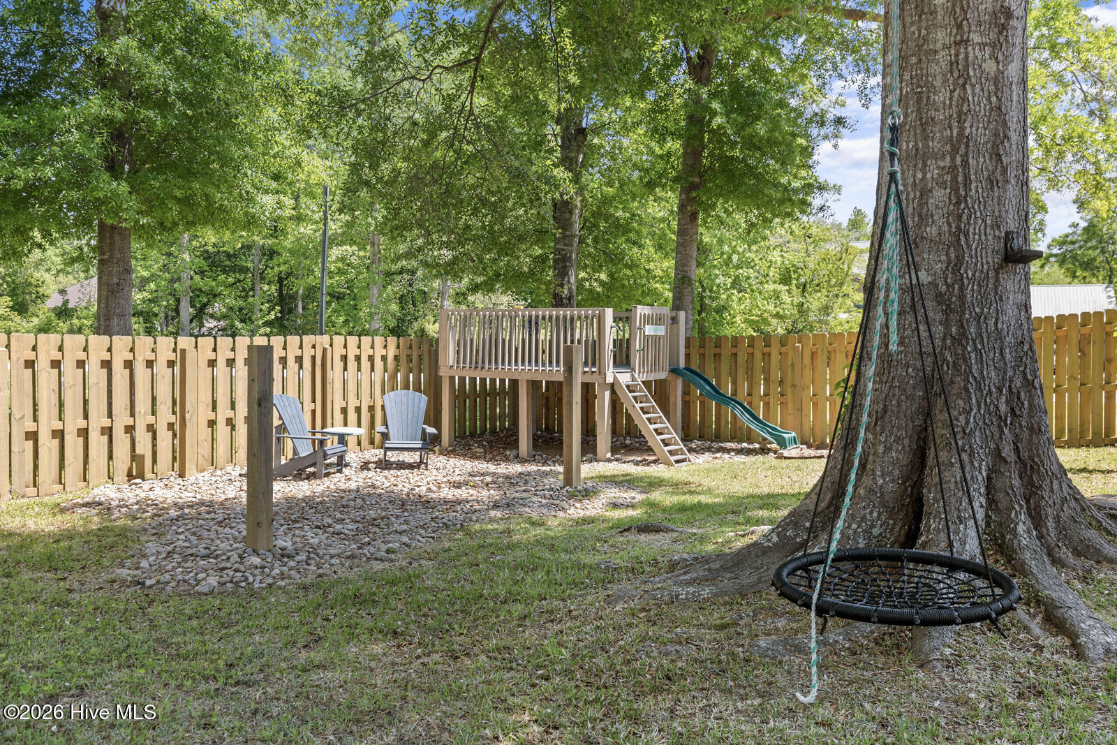 100569871 | Photo 54