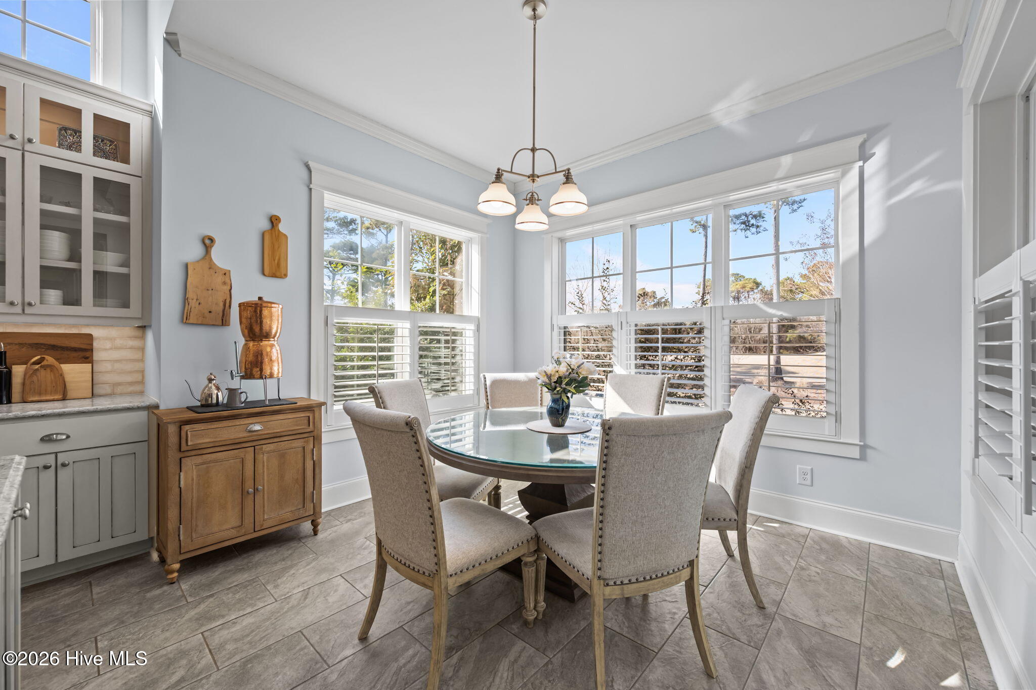 100554318 | Photo 27