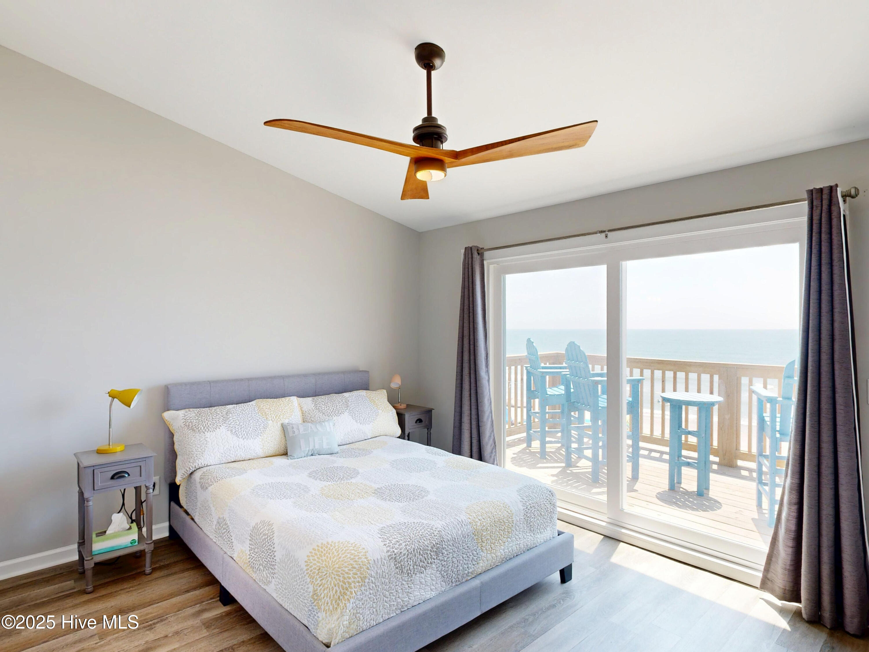 100550586 | Photo 48