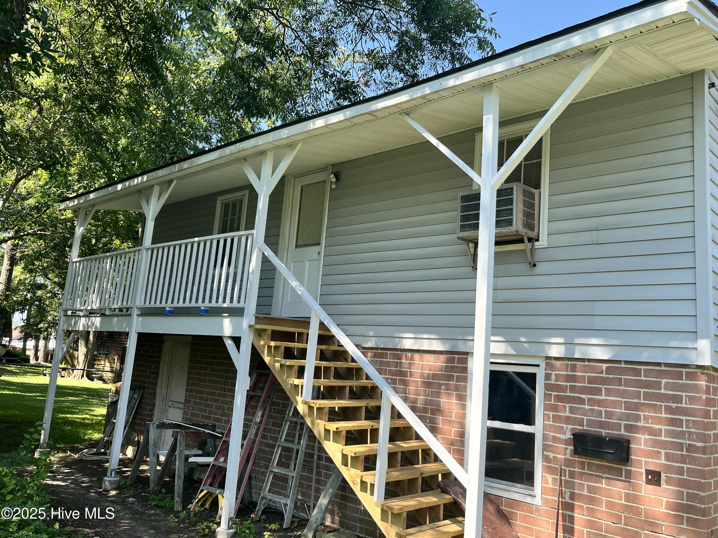 100556276 | Photo 37