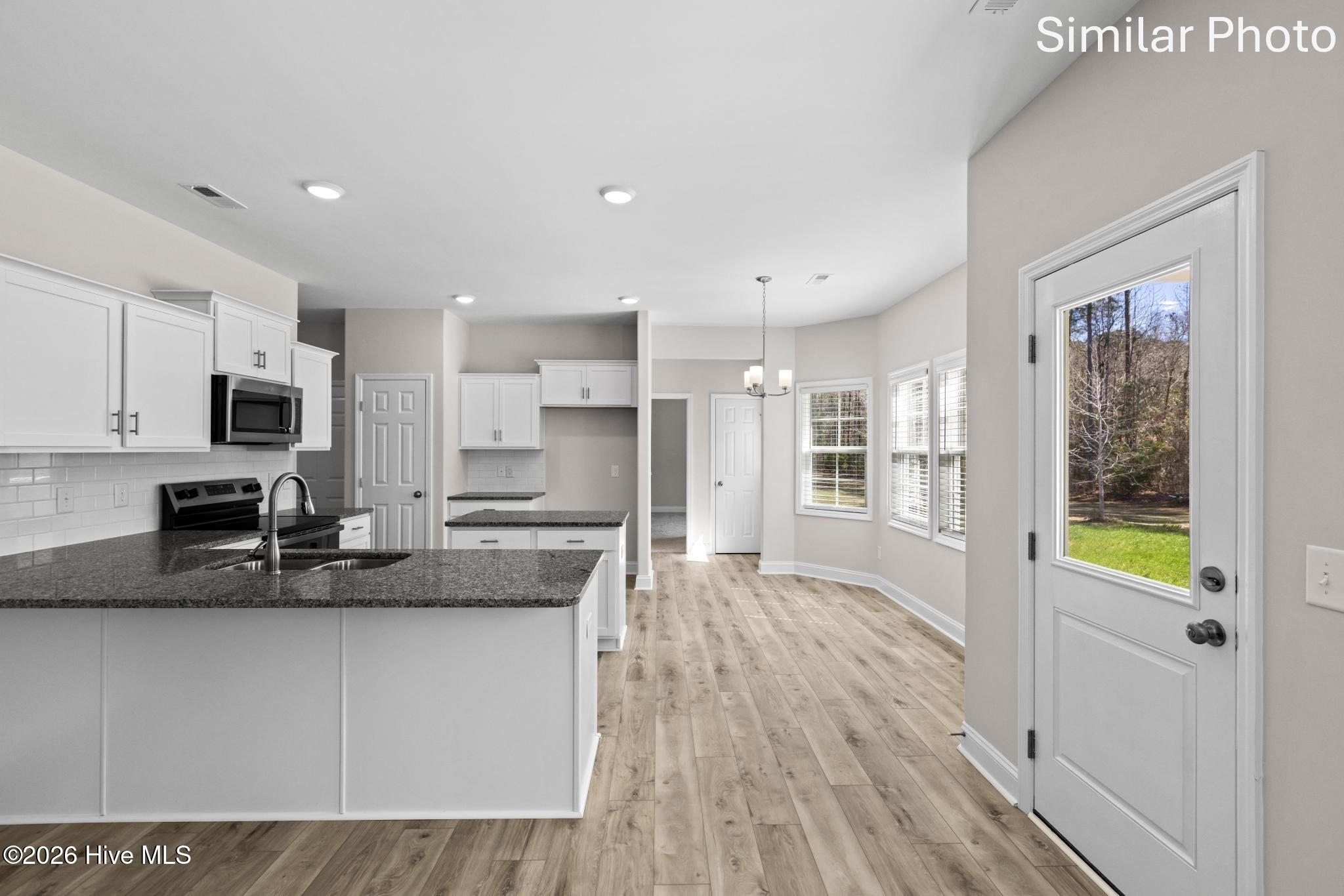 100552213 | Photo 22