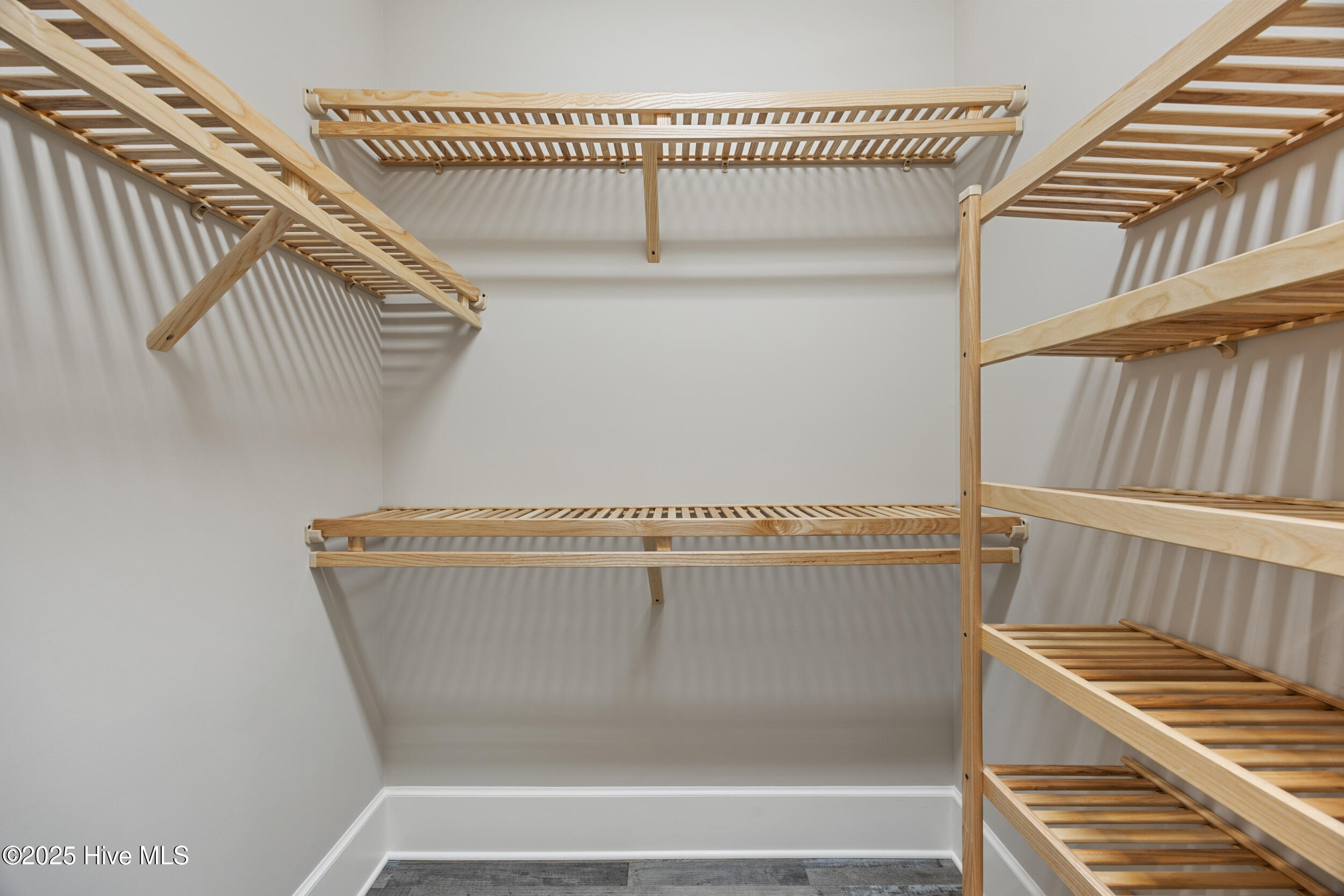 100544586 | Photo 36