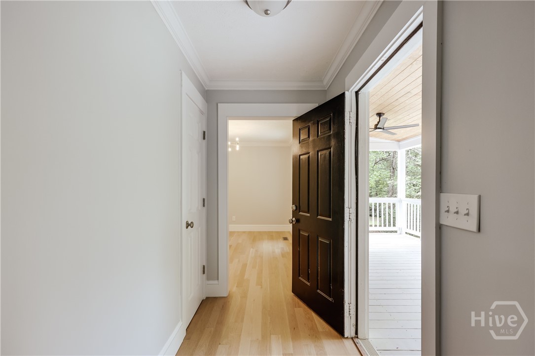 155 Hunters Pointe Drive