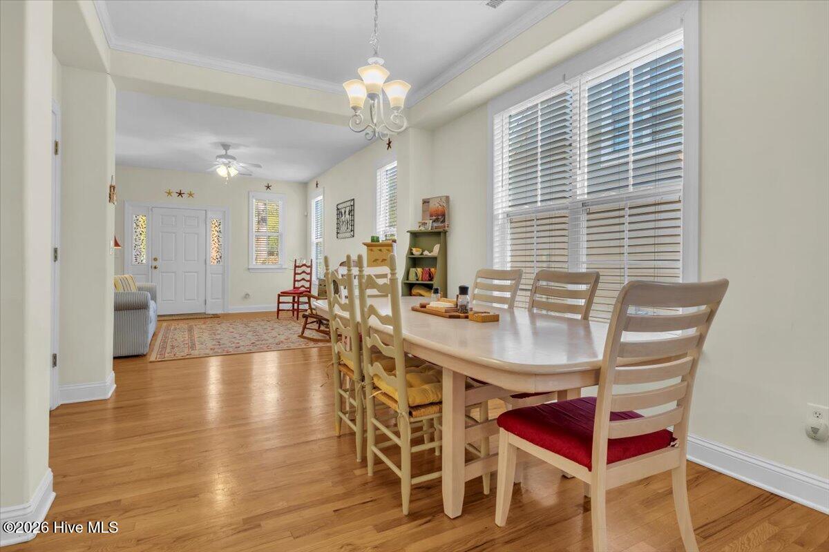 100550365 | Photo 11