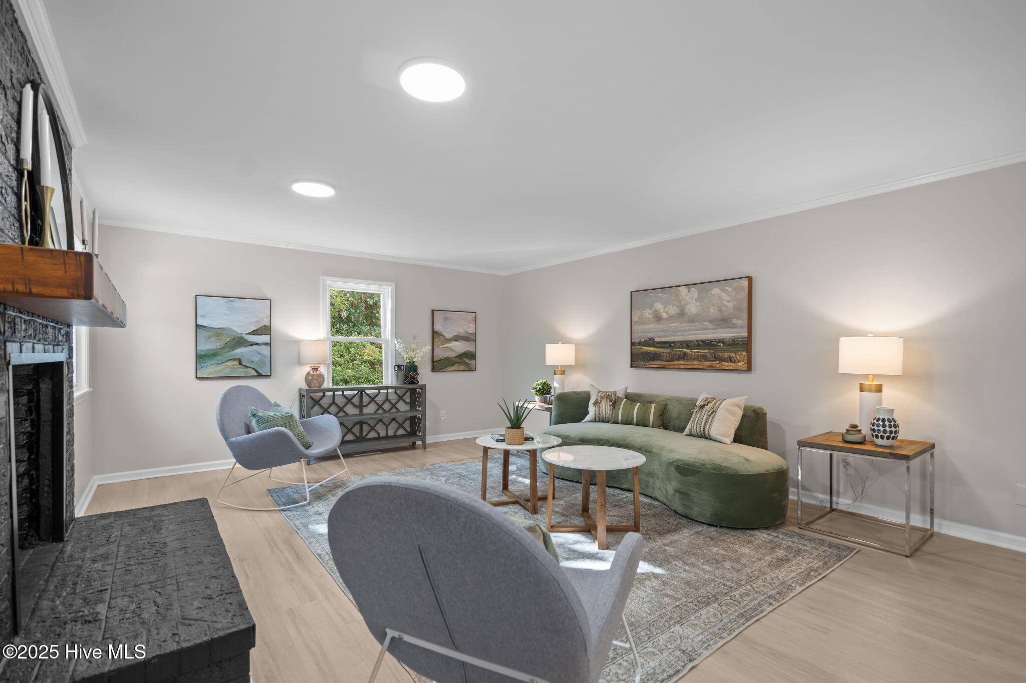 100527627 | Photo 25