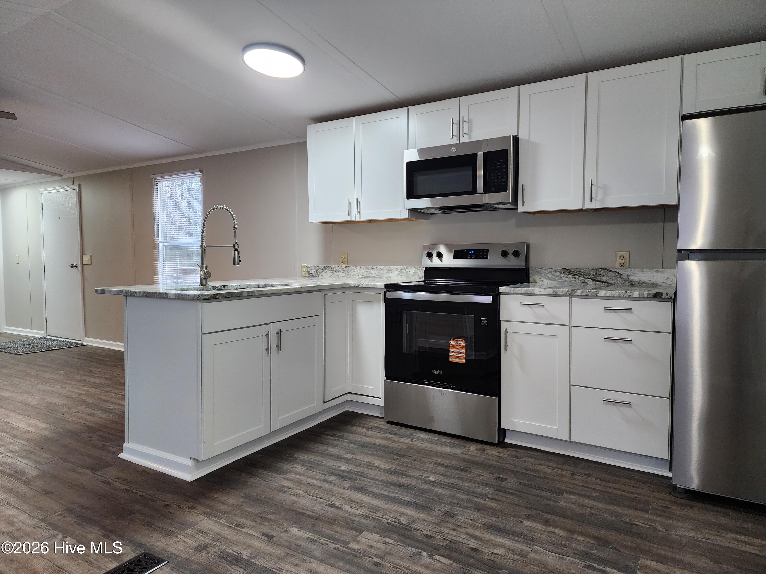 100553794 | Photo 10