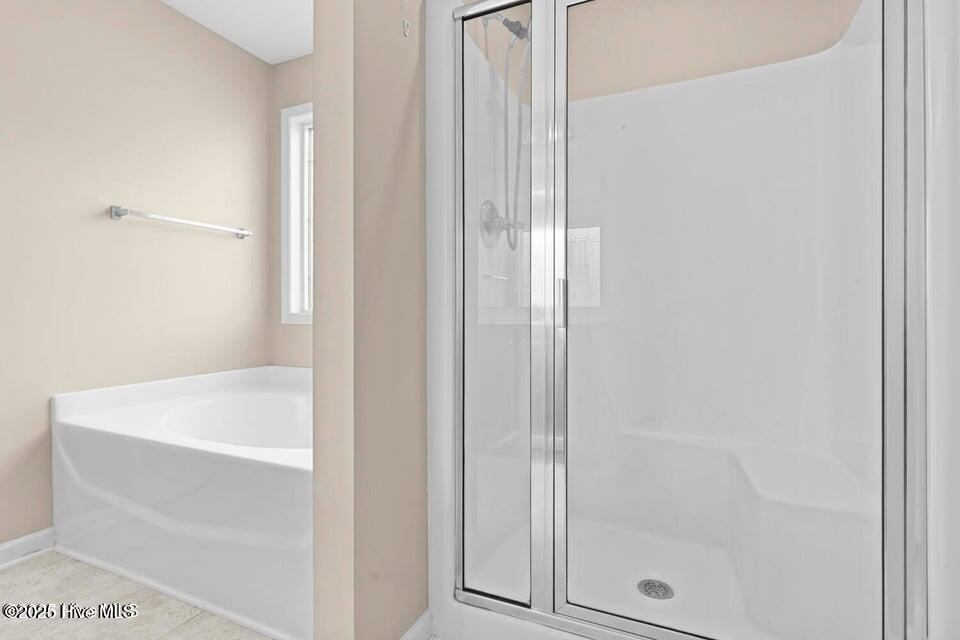 100530427 | Photo 14