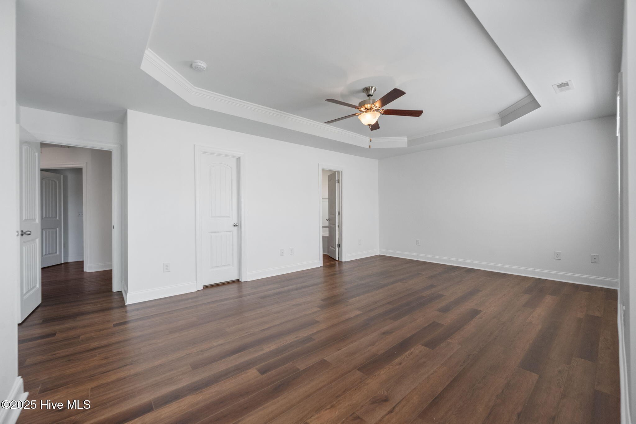 100538964 | Photo 23