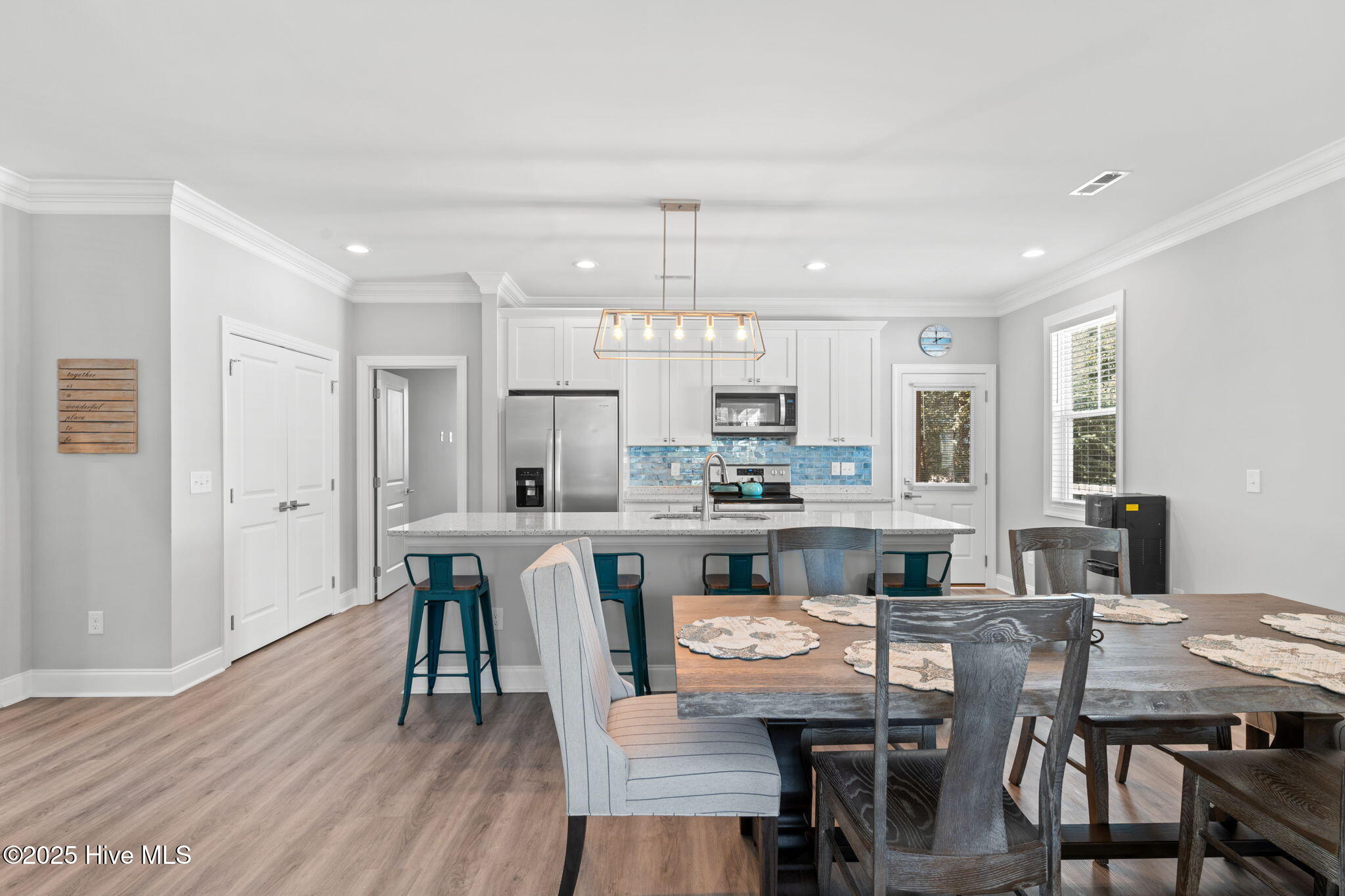 100535167 | Photo 12