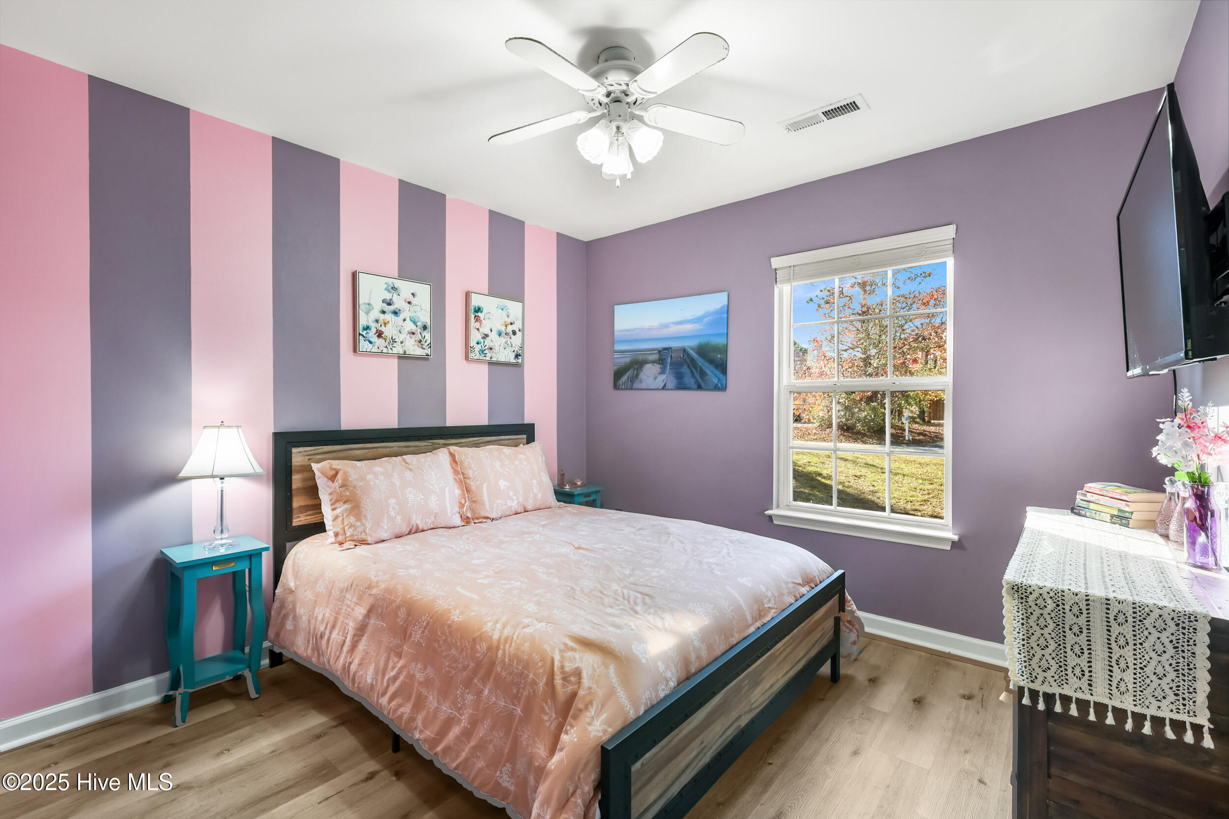 100545167 | Photo 28