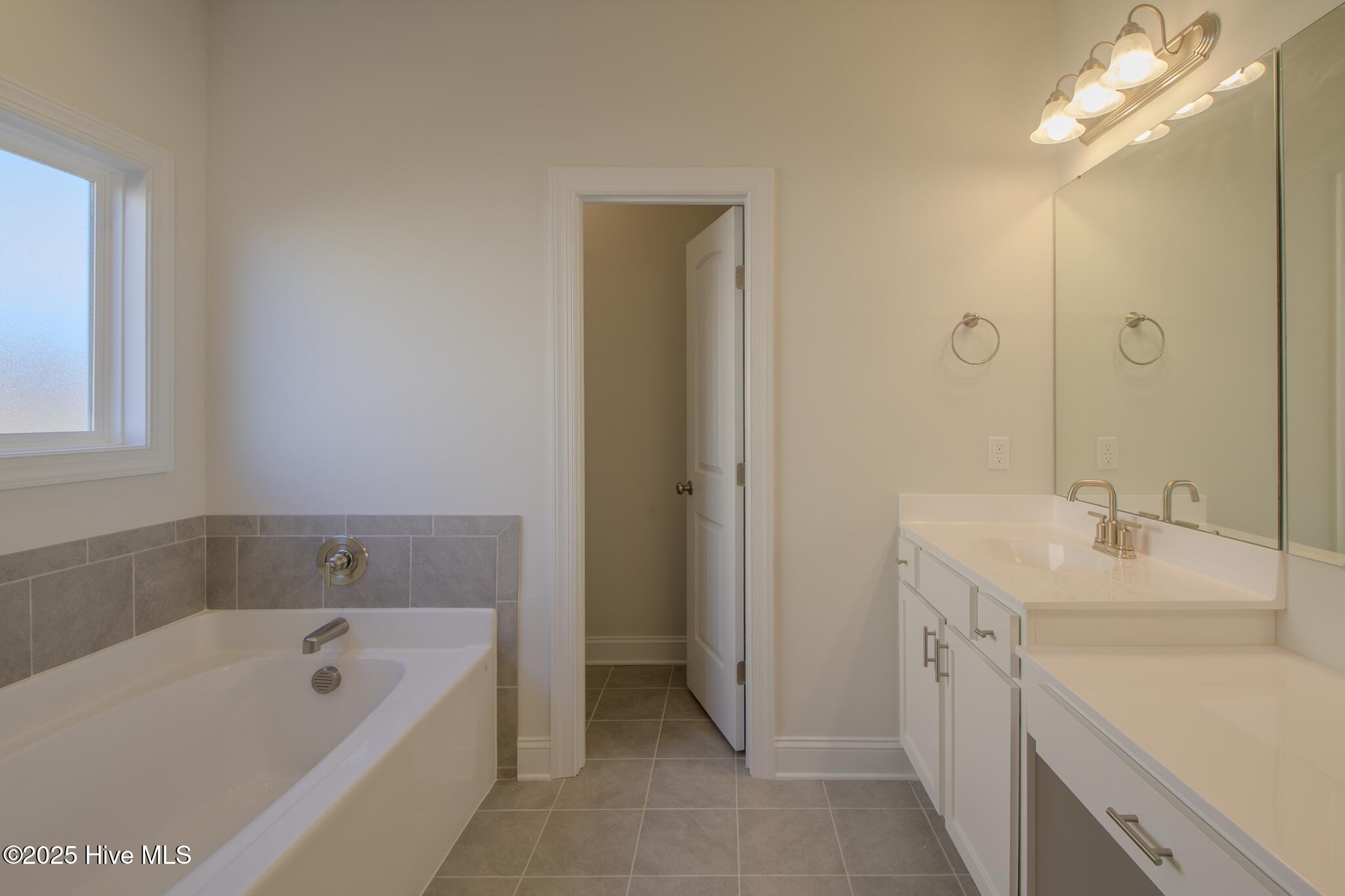 100492208 | Photo 19