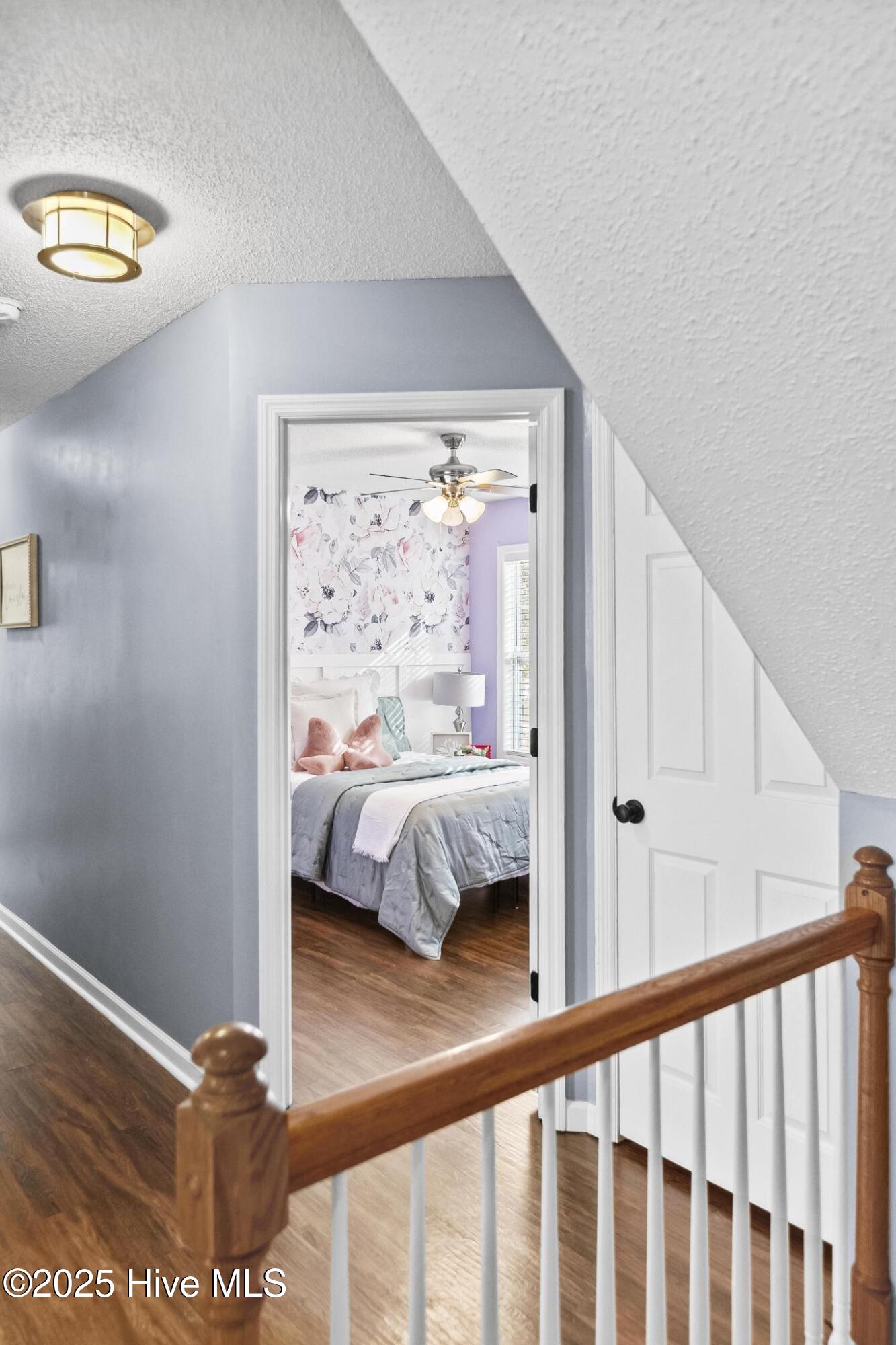 100546183 | Photo 26