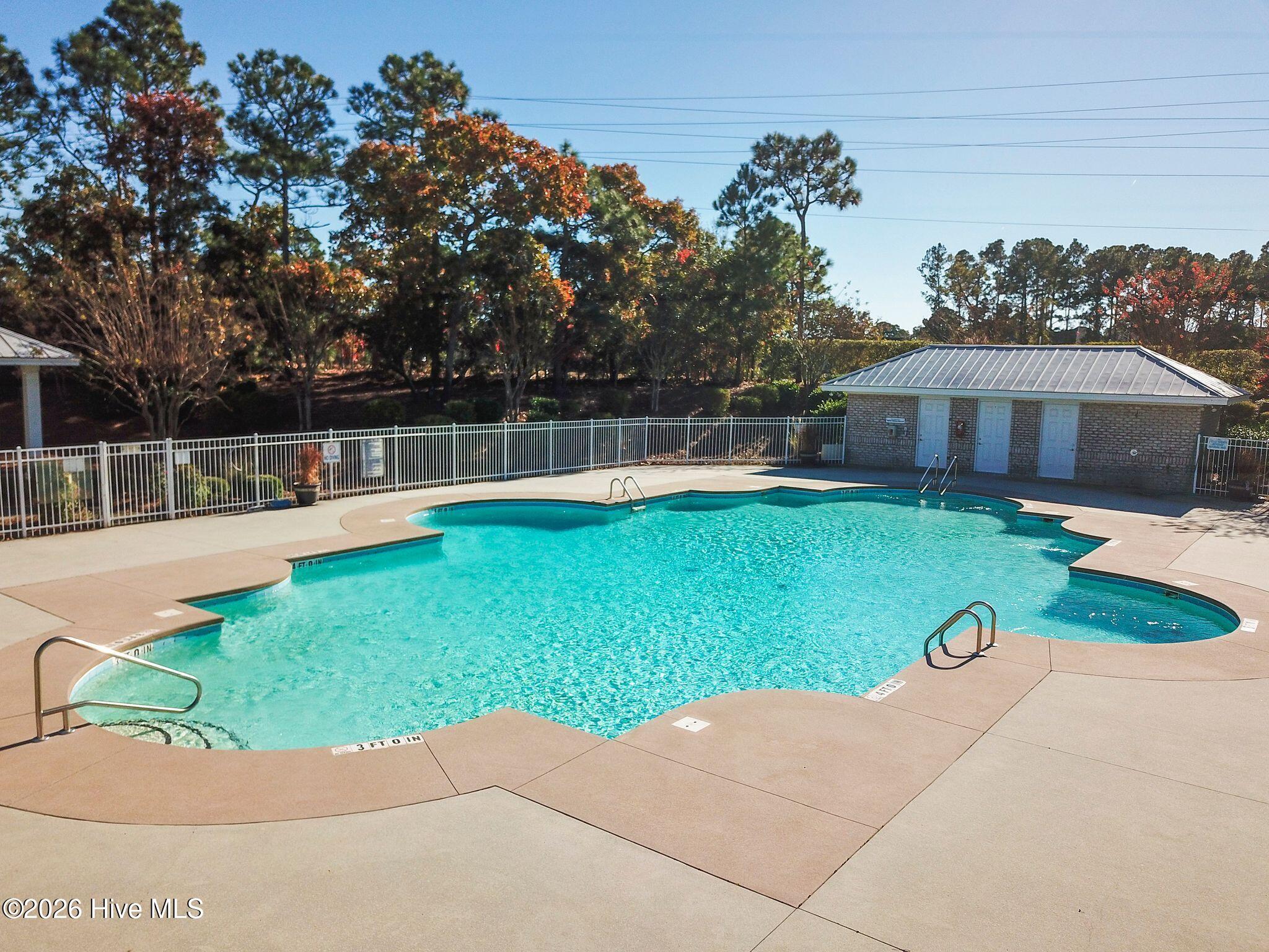 100564564 | Photo 72